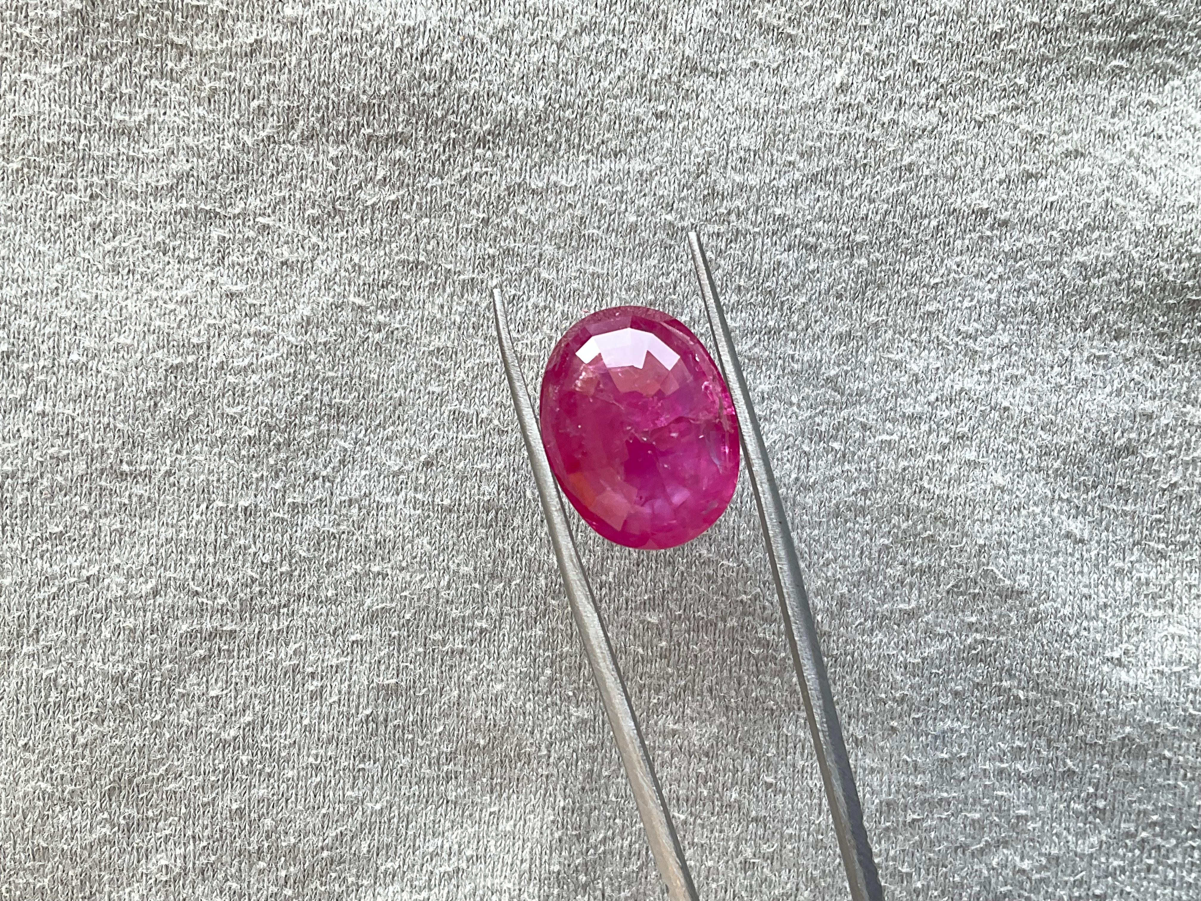 17.18 Carats Mozambique No-Heat Ruby Natural Oval Cutstone For Fine Jewelry Gem For Sale 1