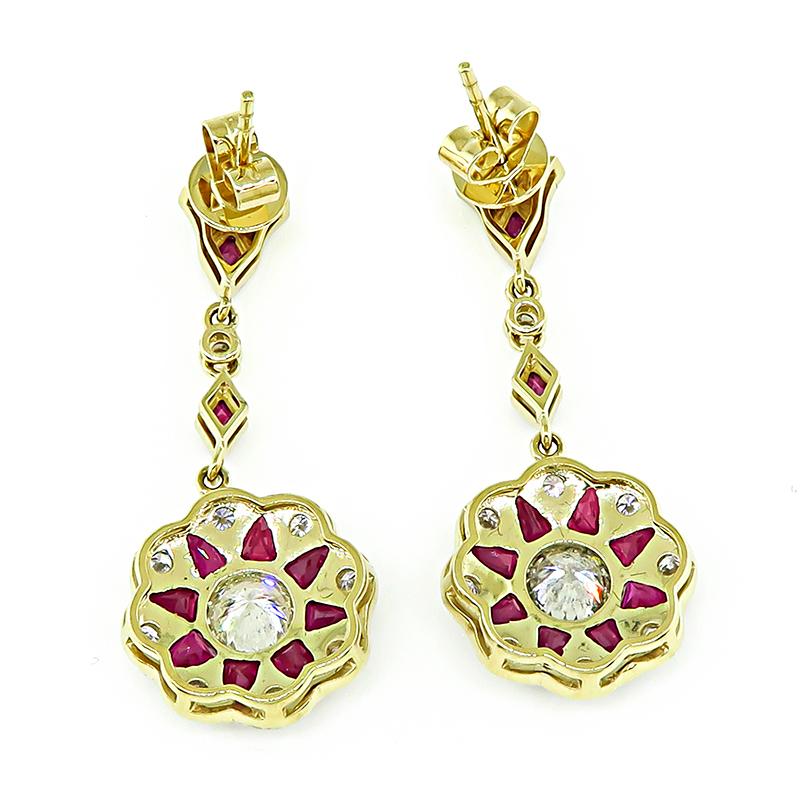 1.71ct Diamond 1.98ct Ruby Dangling Earrings In Good Condition For Sale In New York, NY