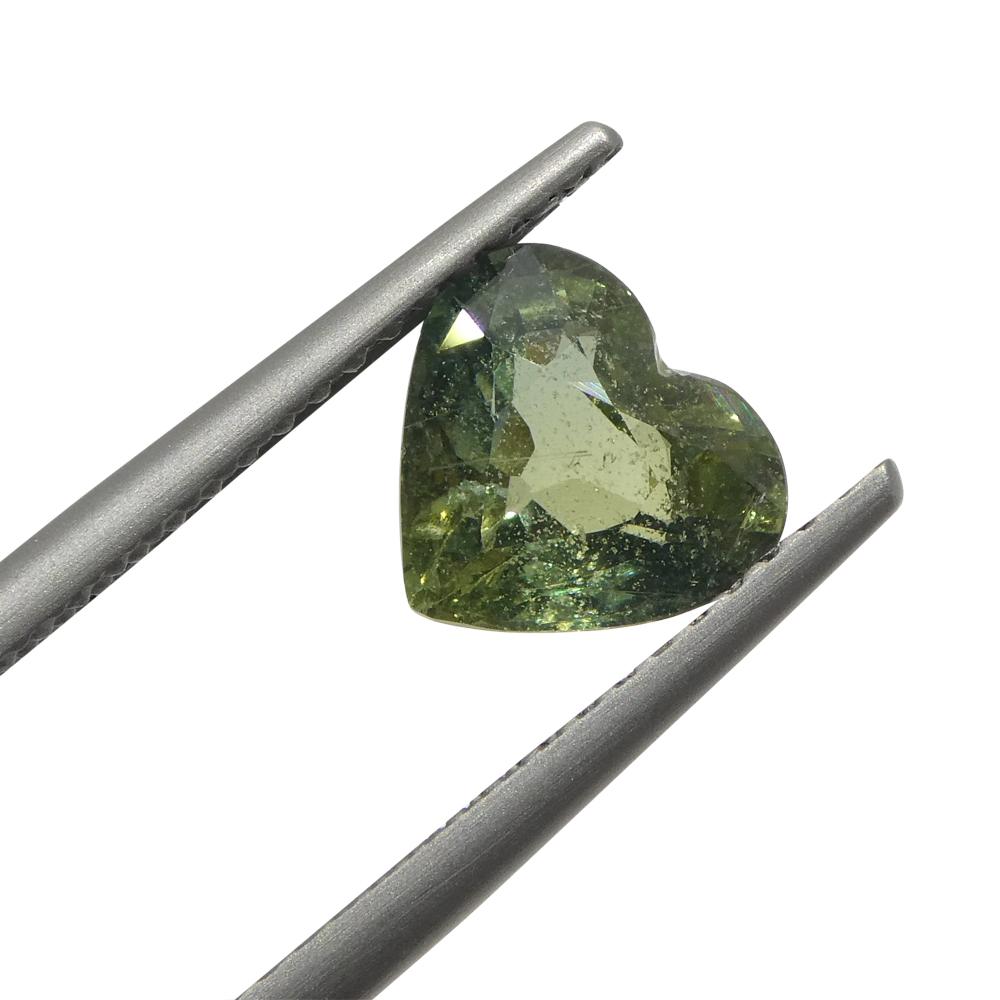 Taille brillant Saphir vert de Tanzanie en forme de cœur de 1,71 carat en vente