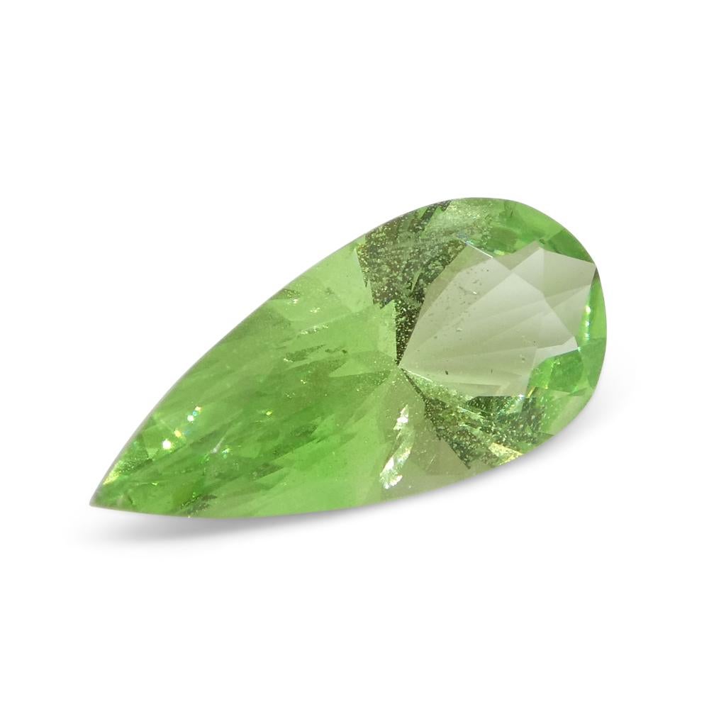 1.71ct Pear Green Mint Garnet from Tanzania In New Condition For Sale In Toronto, Ontario