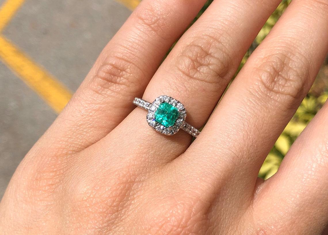 Women's 1.71tcw 14K Colombian Emerald-Asscher Cut & Diamond Engagement Ring Gift For Sale