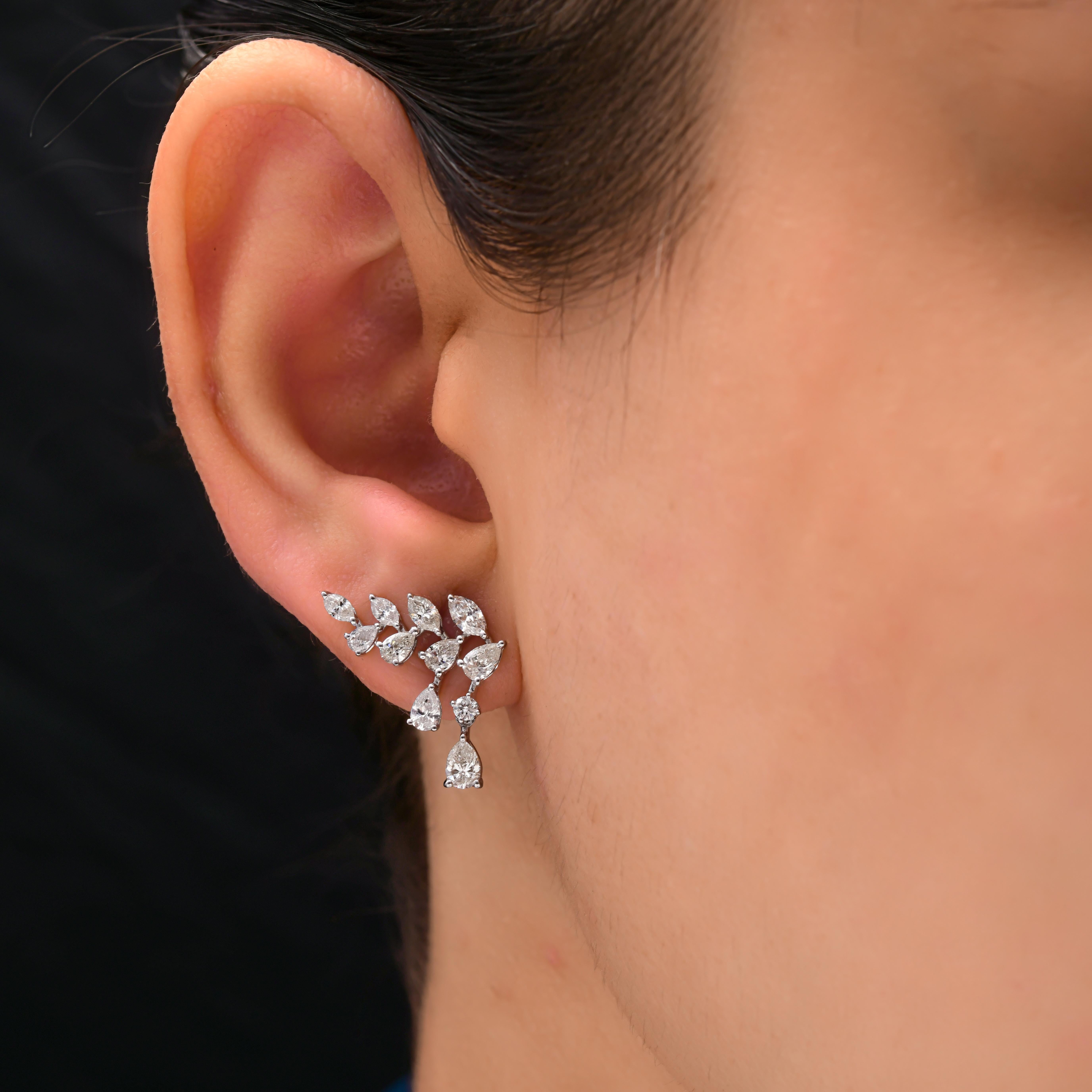 Pendientes de gota con forma de hoja de diamante de 1,72 quilates Regalo para ella en oro blanco de 14 quilates 
Elaborados en luminoso oro de 14 quilates, estos pendientes de estilo trepador presentan una asombrosa disposición de diamantes blancos