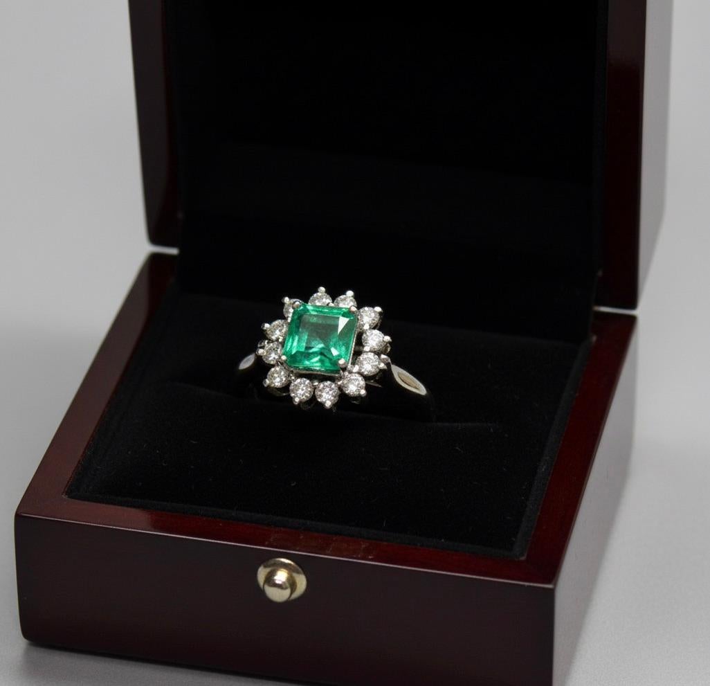 Contemporain Bague de fiançailles de 1,72 carat de diamants émeraudes de taille Asscher en Colombie en vente