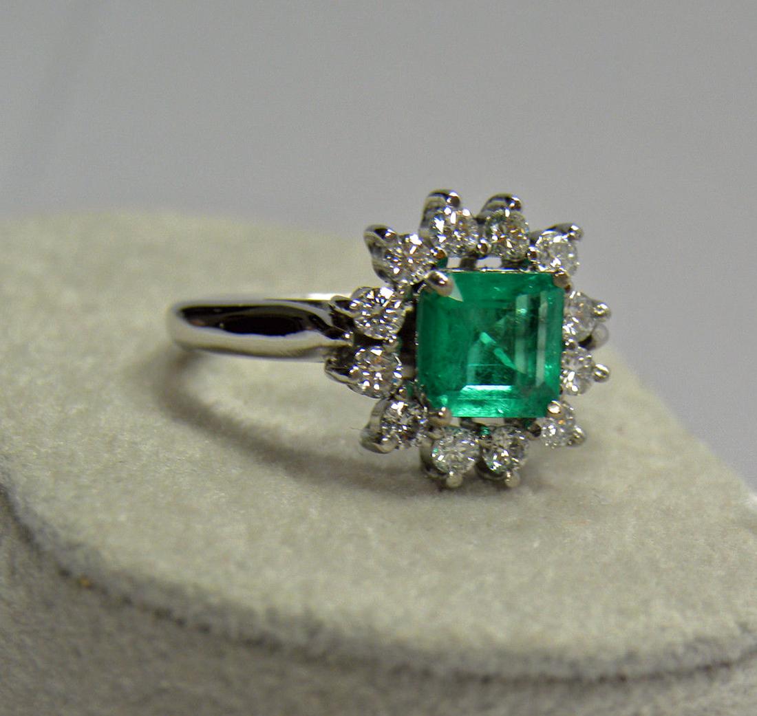 Emerald Cut 1.72 Carat Natural Fine Colombian Emerald Diamond Engagement Ring 18 Karat For Sale