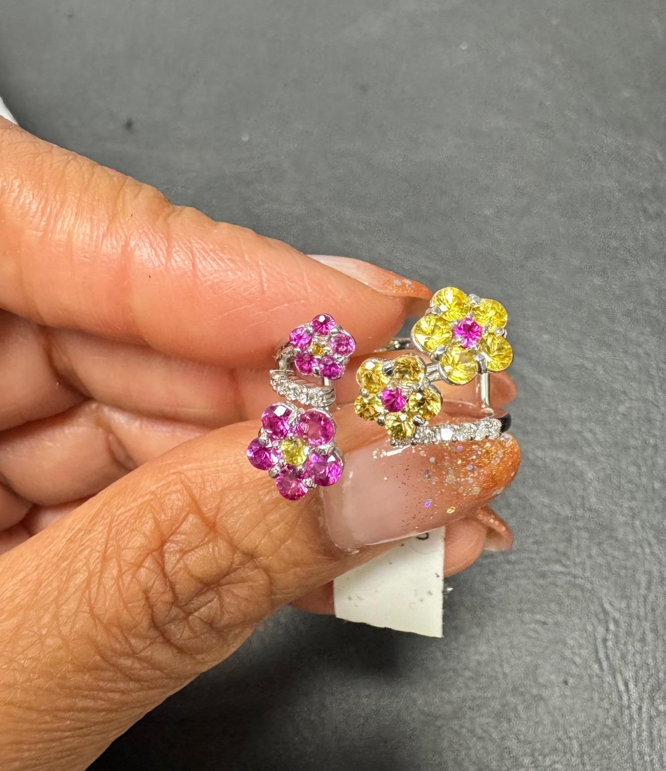 Anillo de Cóctel de Oro Blanco con Diamante y Zafiro Natural de 1,72 Quilates en venta 2