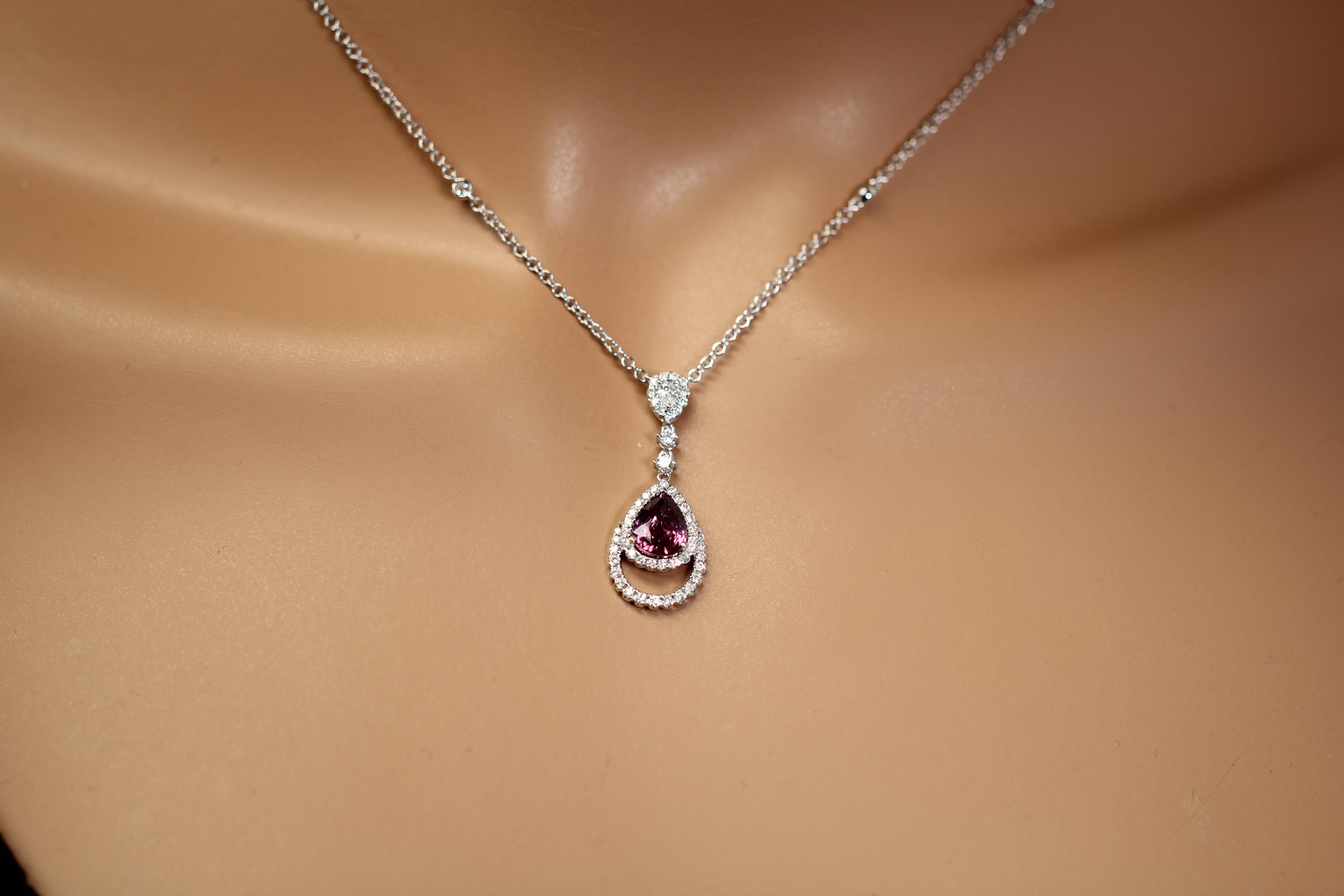 1.72 Ct Pear Shape Rose Sapphire and Diamond Halo Dangle Pendant in 18W ref2289 In New Condition For Sale In New York, NY