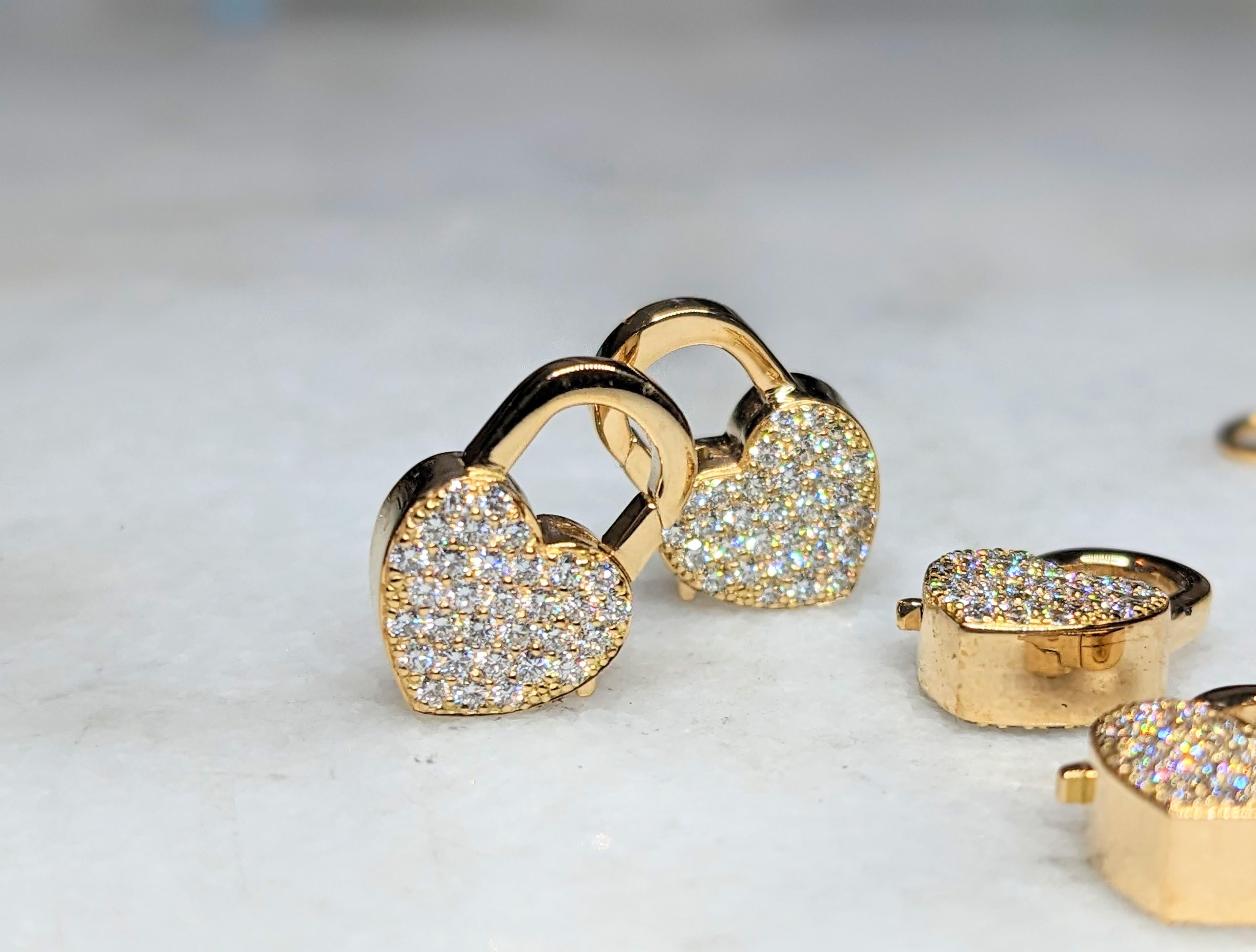 Bracciale in oro 18k e diamanti naturali da 1,72 carati con chiusura a cuore realizzata a mano in vendita 7