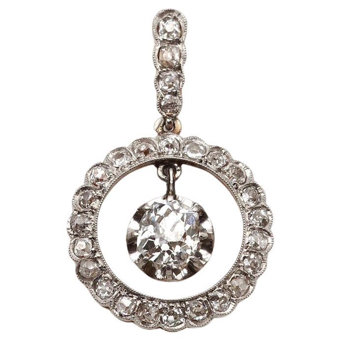 Pendentif Belle Epoque circulaire de 1,72 ct de diamants en platine et or