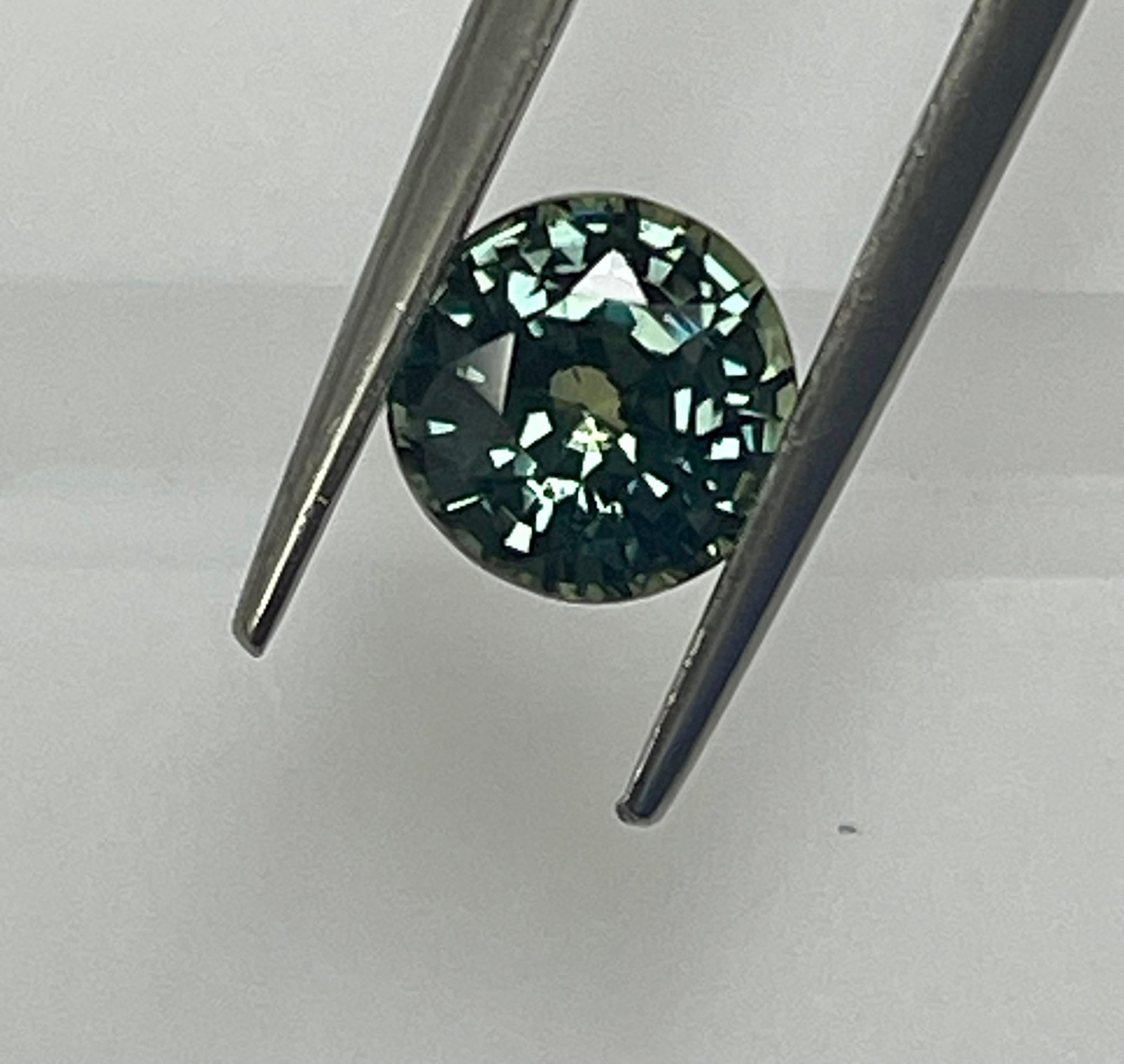 Round Cut 1.72 Ct Round Teal Color Sapphire  For Sale