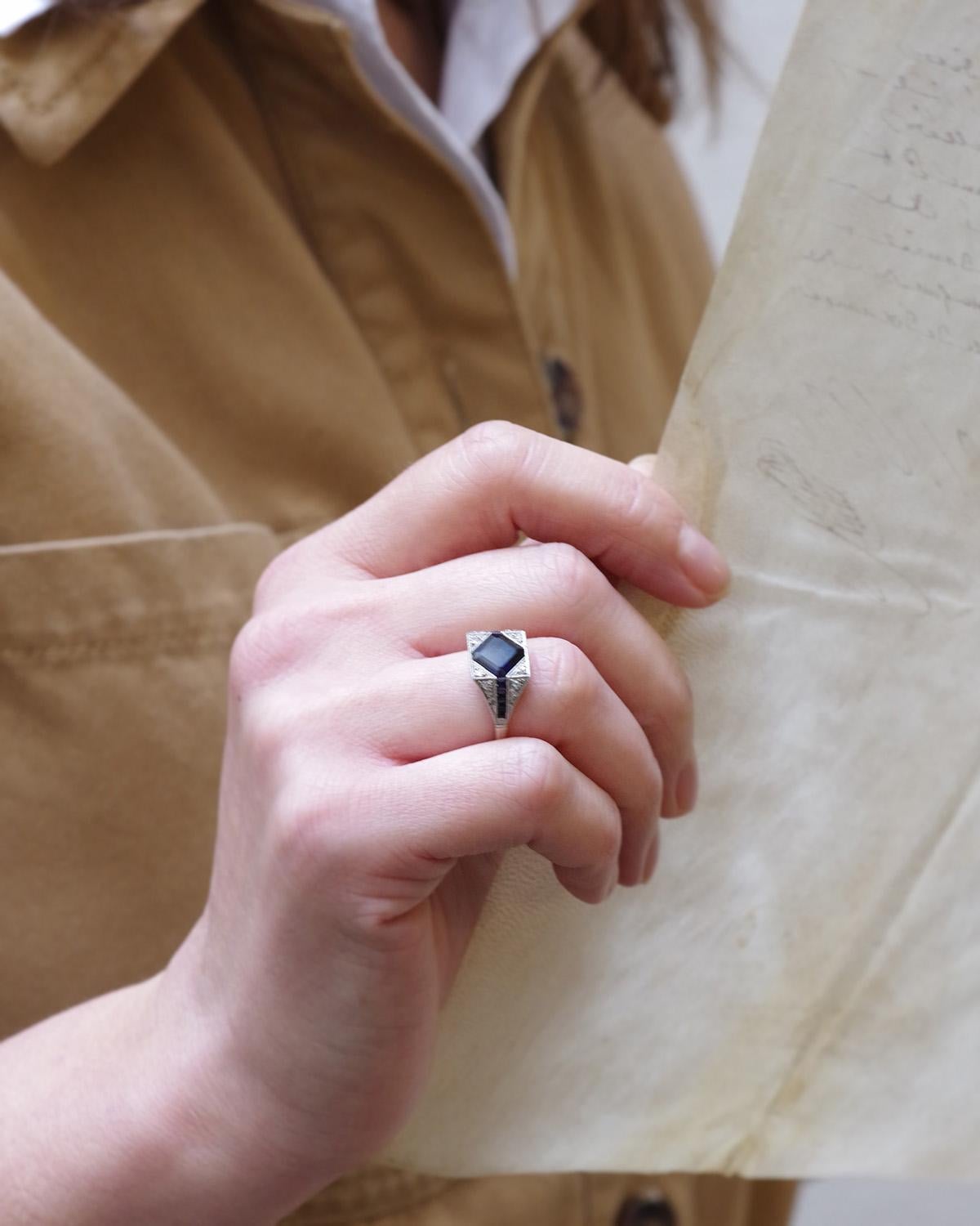 Bague Art déco en saphir et diamant de 1,72 ct en platine en vente 1