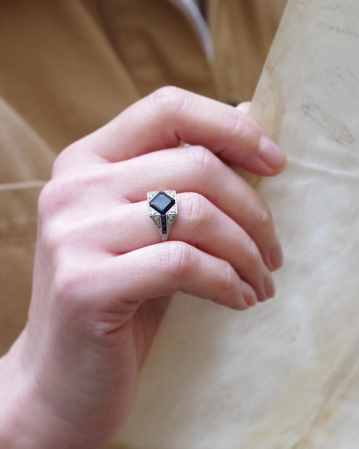 Bague Art déco en saphir et diamant de 1,72 ct en platine en vente 2