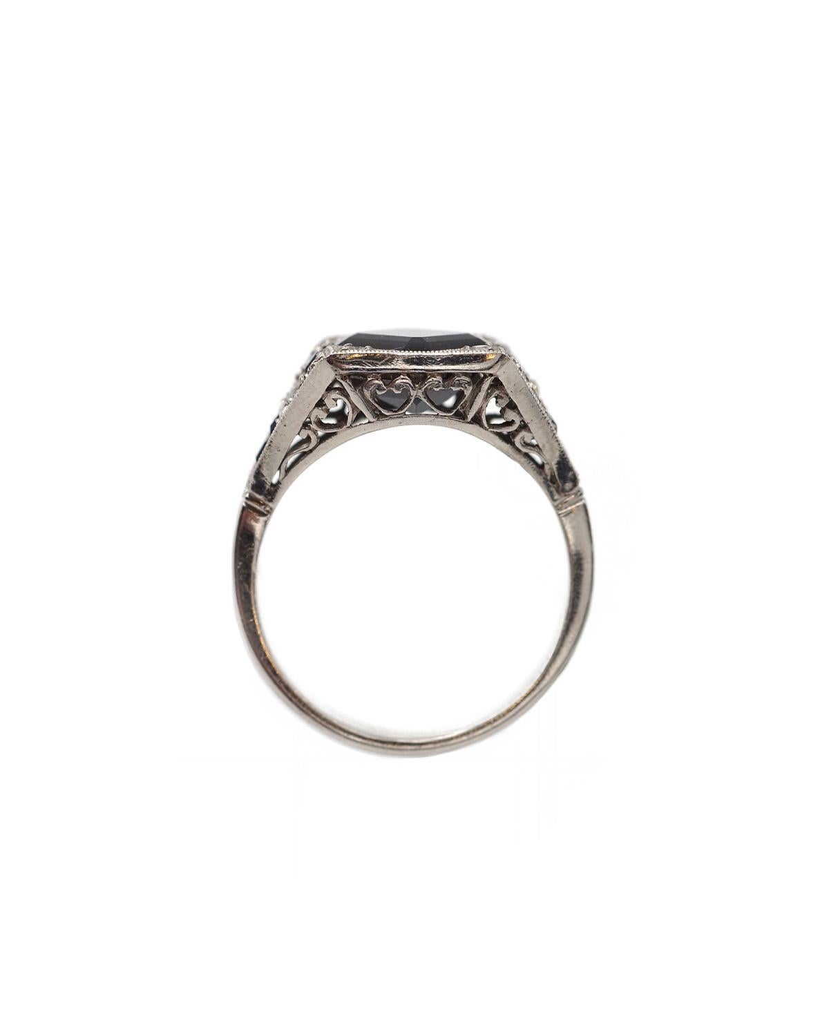 Bague Art déco en saphir et diamant de 1,72 ct en platine en vente 4