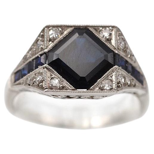 Anello Art Deco con zaffiro e diamante da 1,72 carati in platino