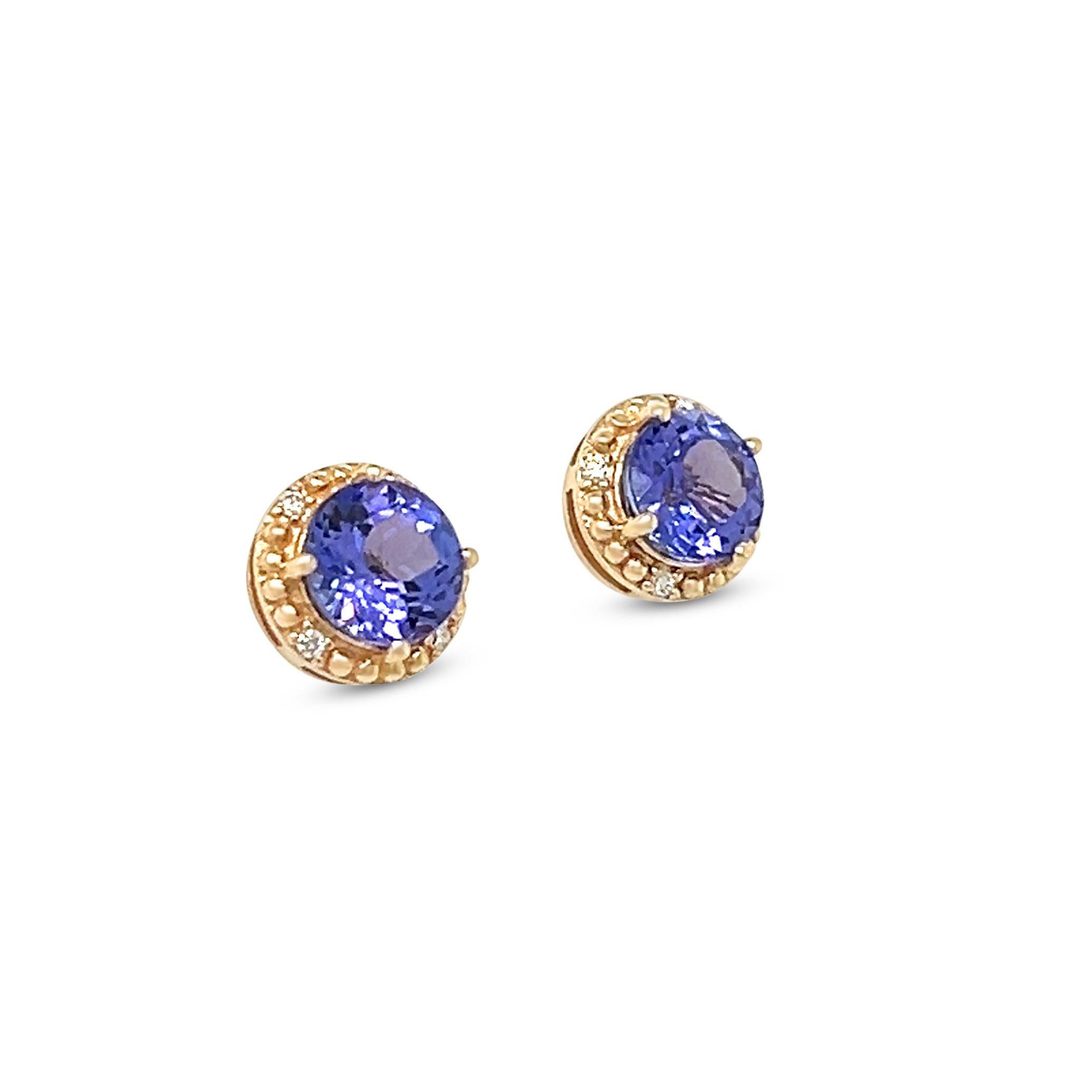 Welcome to Blue Star Gems NY LLC! Discover popular engagement Studs Earrings & wedding Earrings designs from classic to vintage inspired. We offer Joyful jewelry for everyday wear. Just for you. We go above and beyond the current industry standards
