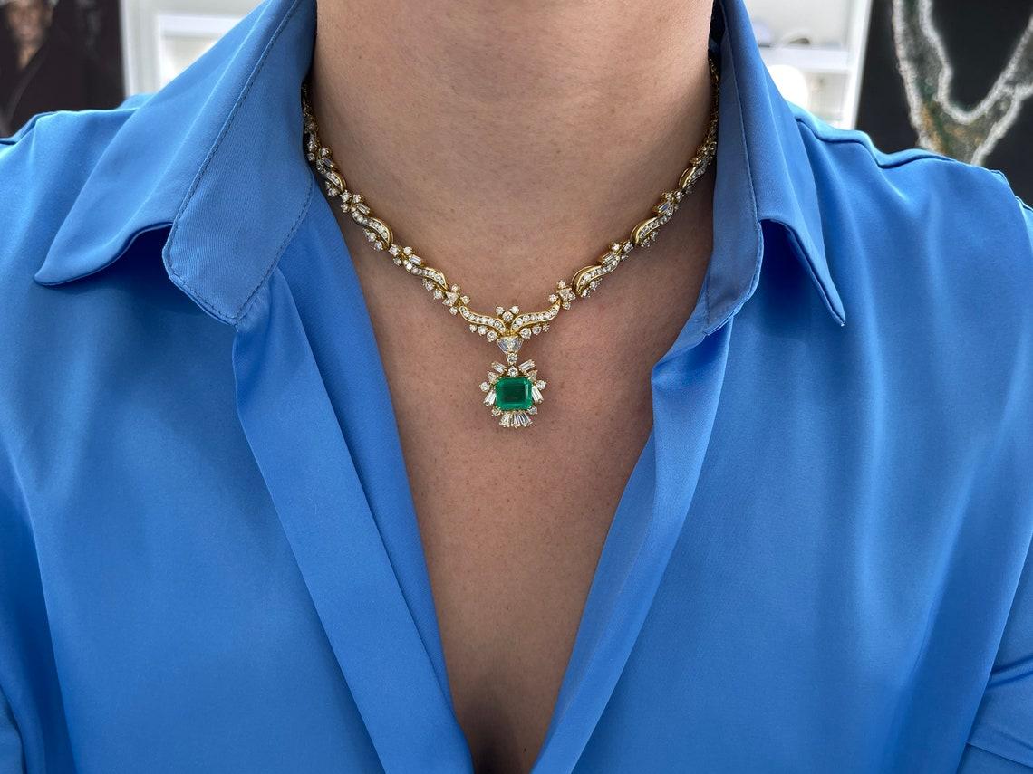 17.20 Carat Colombian Emerald Statement Necklace with Multi-Cut Diamonds In New Condition For Sale In Jupiter, FL