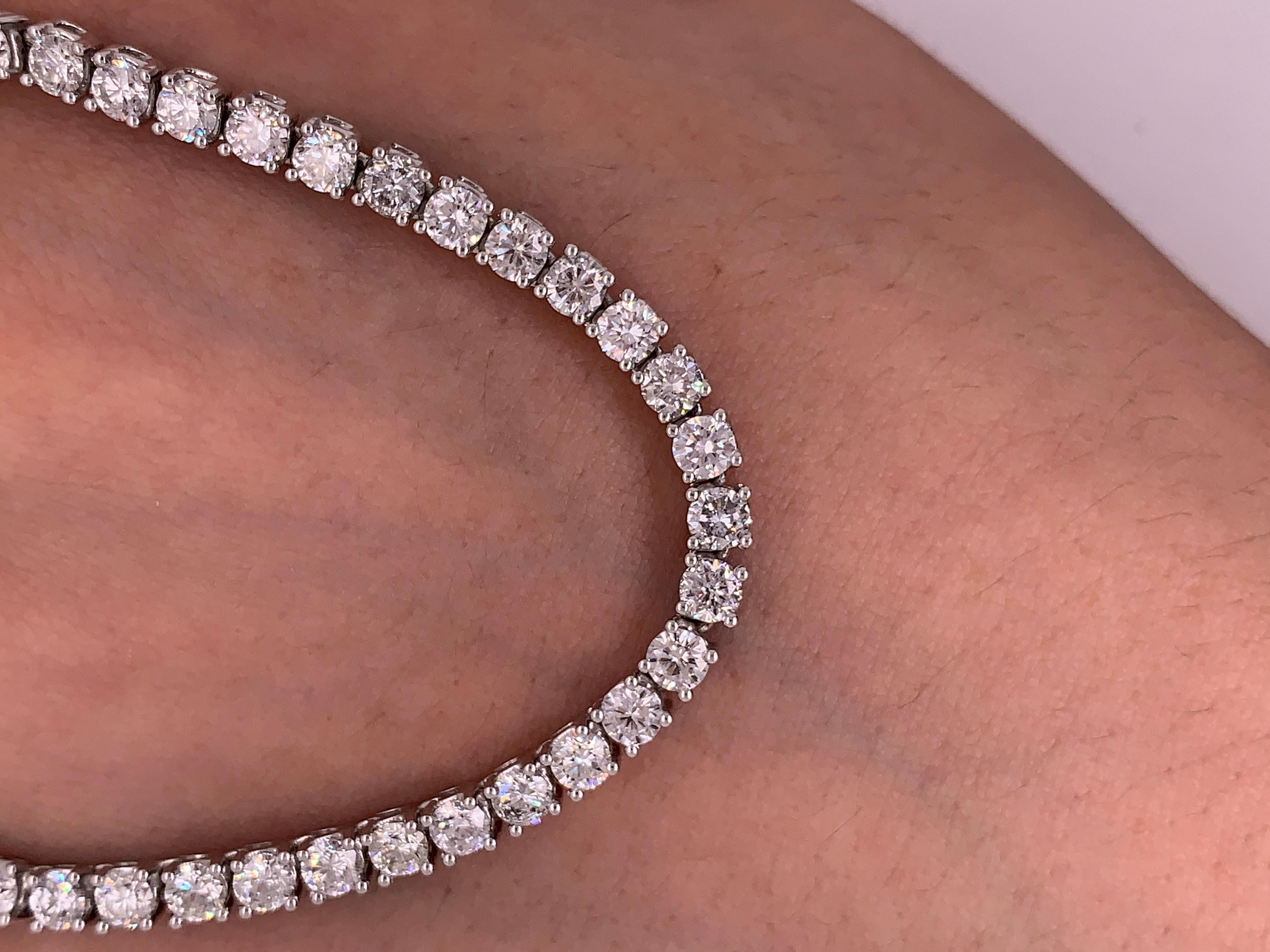 17,20 Karat Ideale Diamant-Tennis-Halskette im Zustand „Neu“ im Angebot in New York, NY