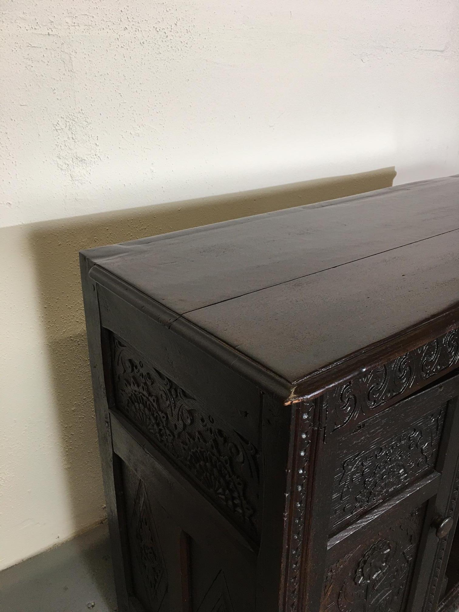 19th Century English Sideboard In Good Condition For Sale In Pomona, CA