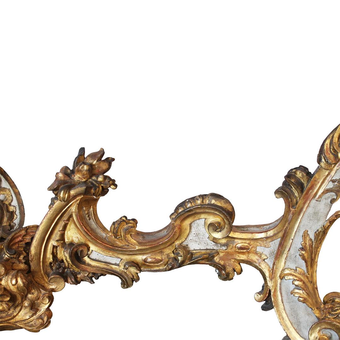 18th Century 1720s Venetian Early Rococo Period Giltwood Console Table with Red Marble Top For Sale