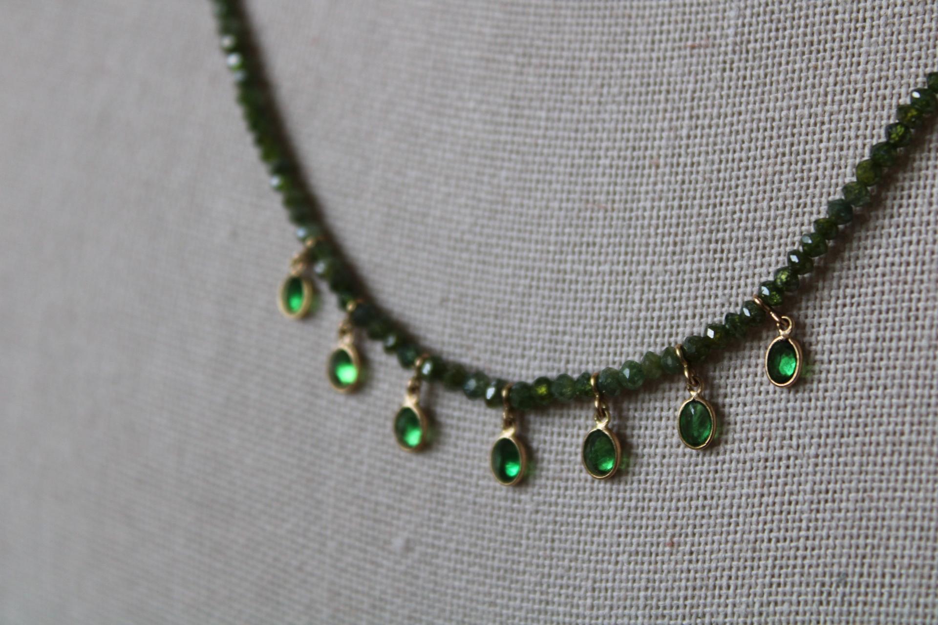 17.22 Carat Diamond Bead Chain in 18K Gold with Tsavorite Pears For Sale 3