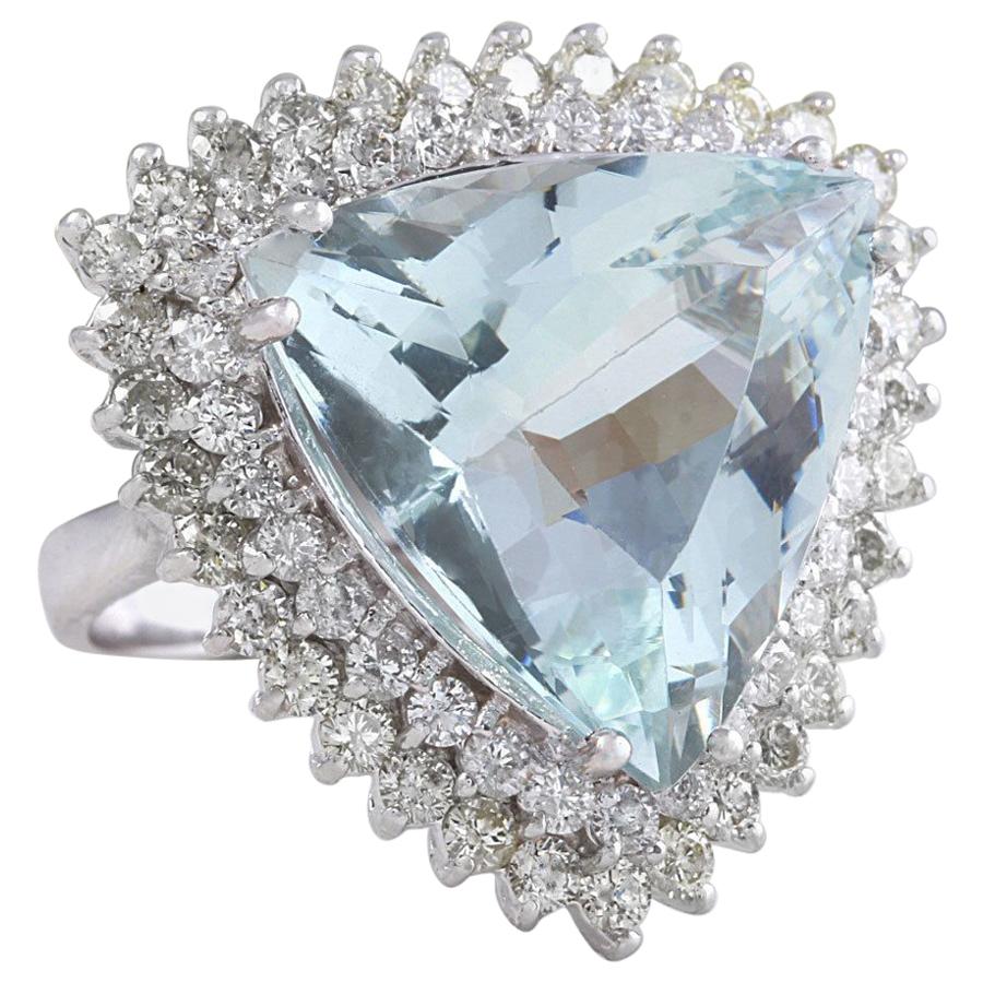 Aigue-marine naturelle de 17,22 carats de très belle apparence et diamant blanc massif 14 carats en vente