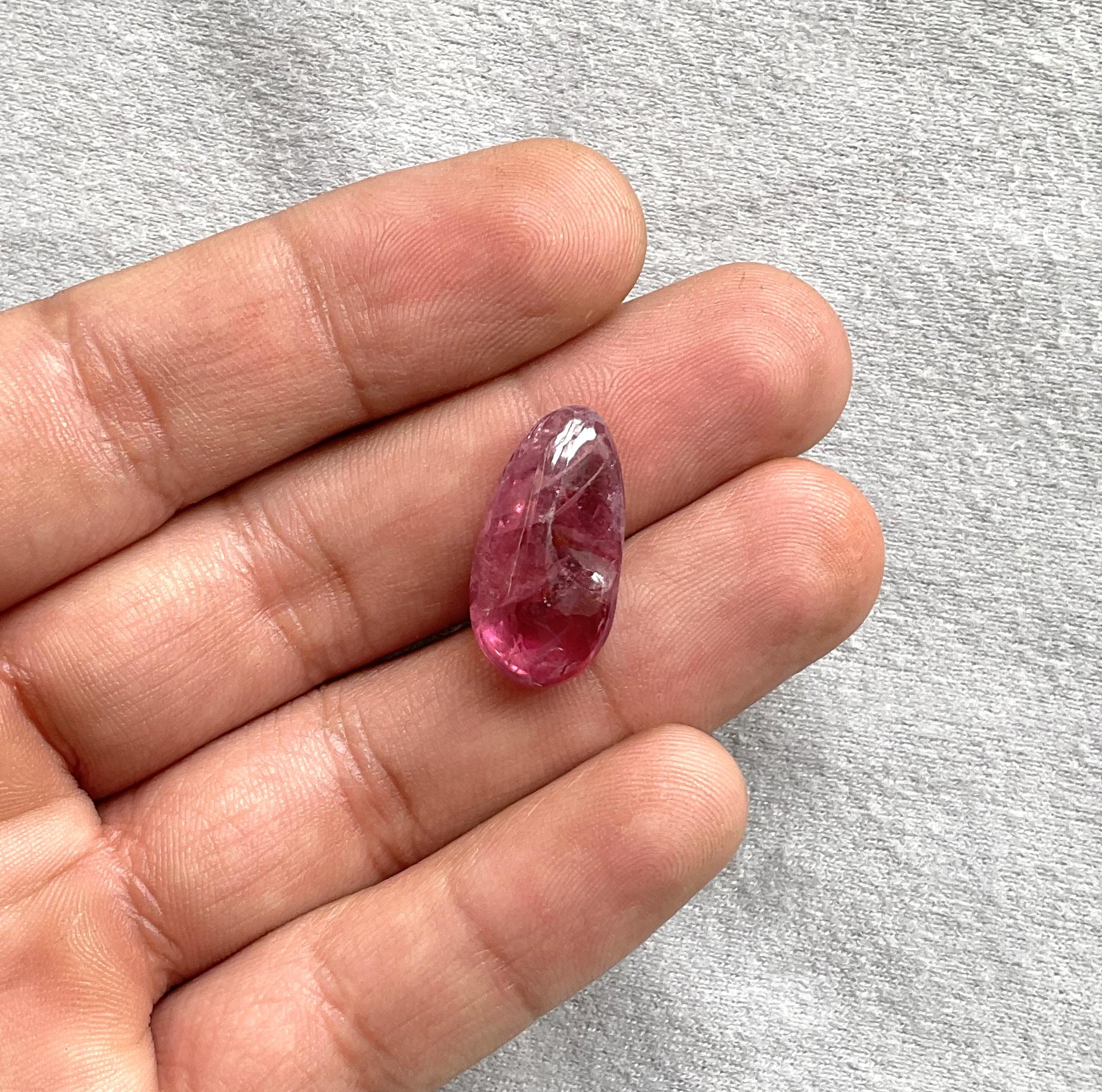 Women's or Men's 17.24 Carat Burmese Spinel Tumbled Plain No-Heat Fine Jewelry Natural Gemstone For Sale