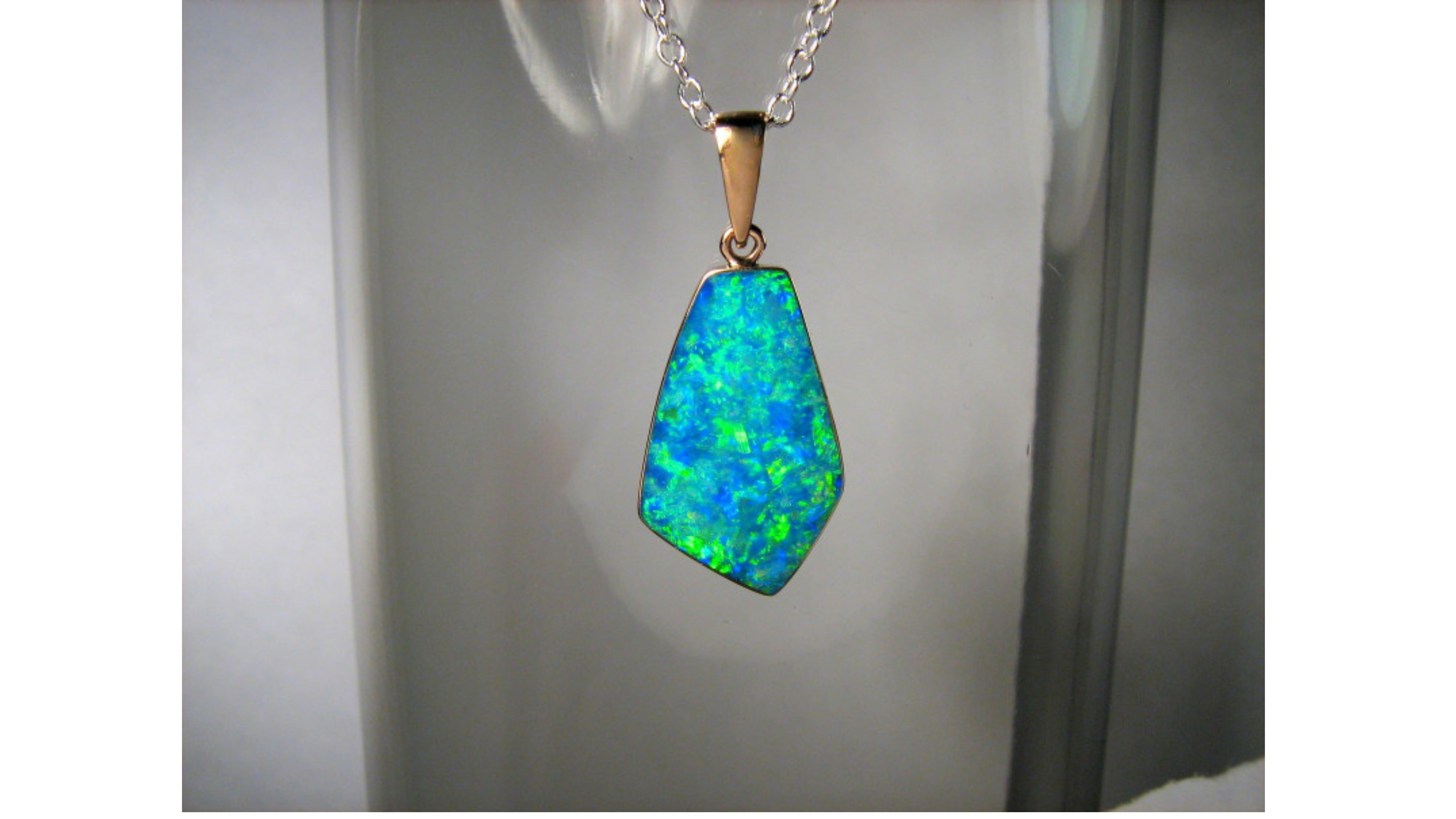 Contemporary 7.2 Carat Australian Opal Necklace Sterling Silver For Sale