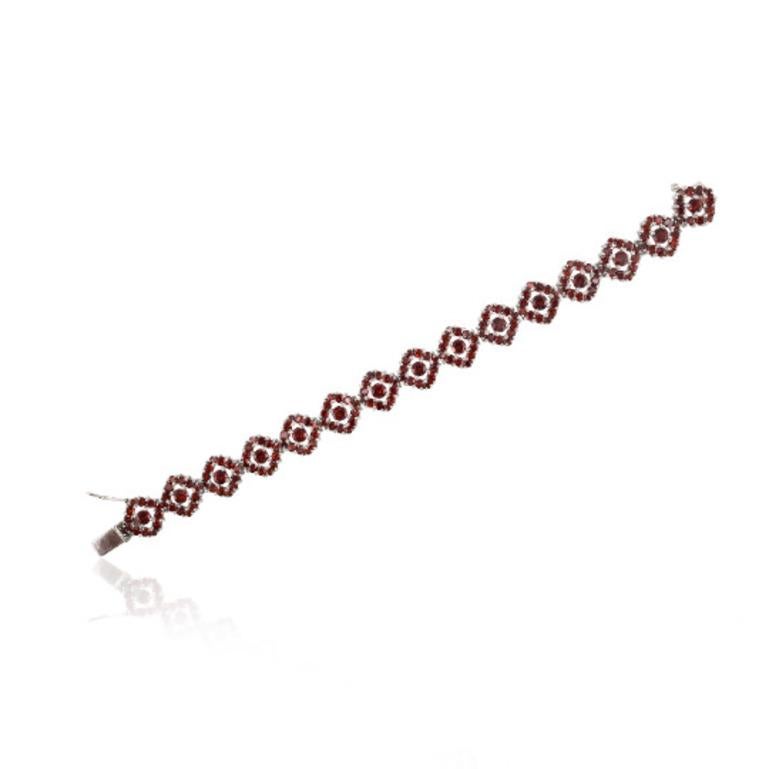 Round Cut 17.25 CTW Garnet January Birthstone Wedding Bracelet for Mom in Sterling Silver For Sale