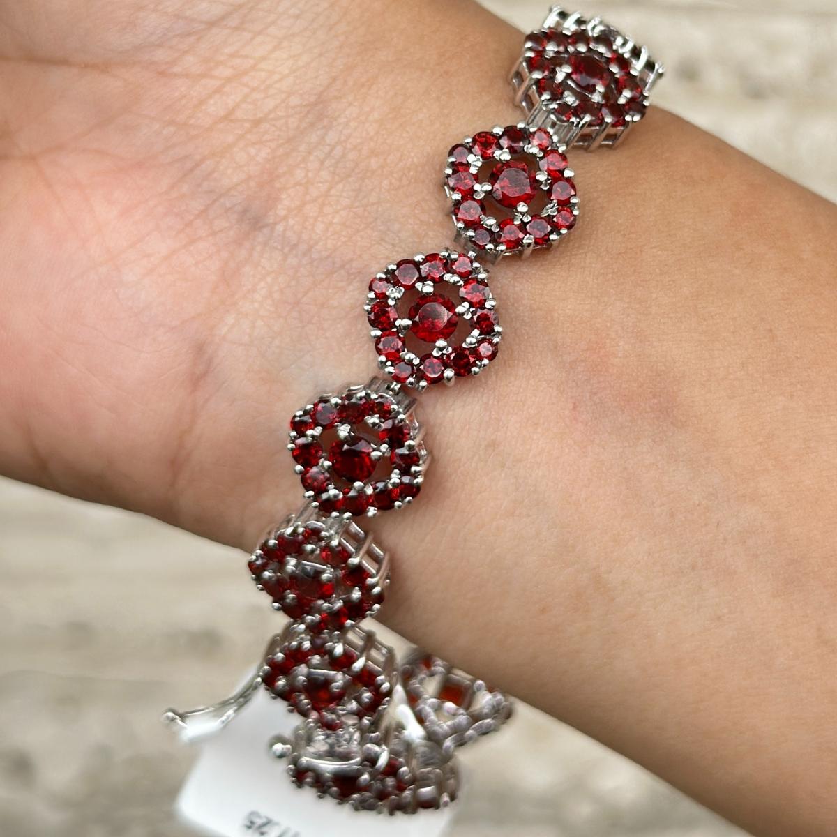 17.25 CTW Garnet January Birthstone Wedding Bracelet for Mom in Sterling Silver For Sale 1