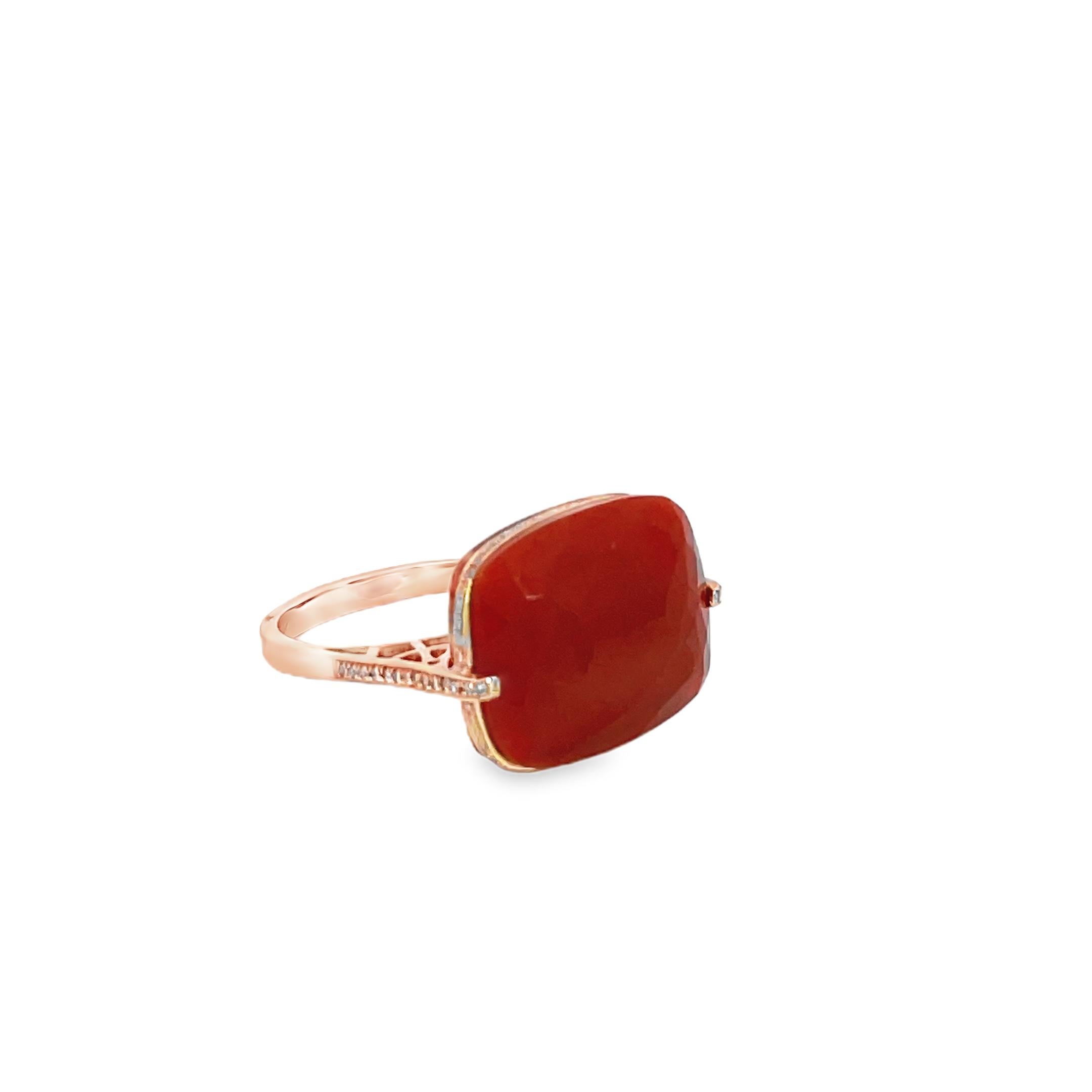 17,25 Cocktailring aus rotem Achat und Diamanten in Roségold, kissenförmig (Kissenschliff) im Angebot