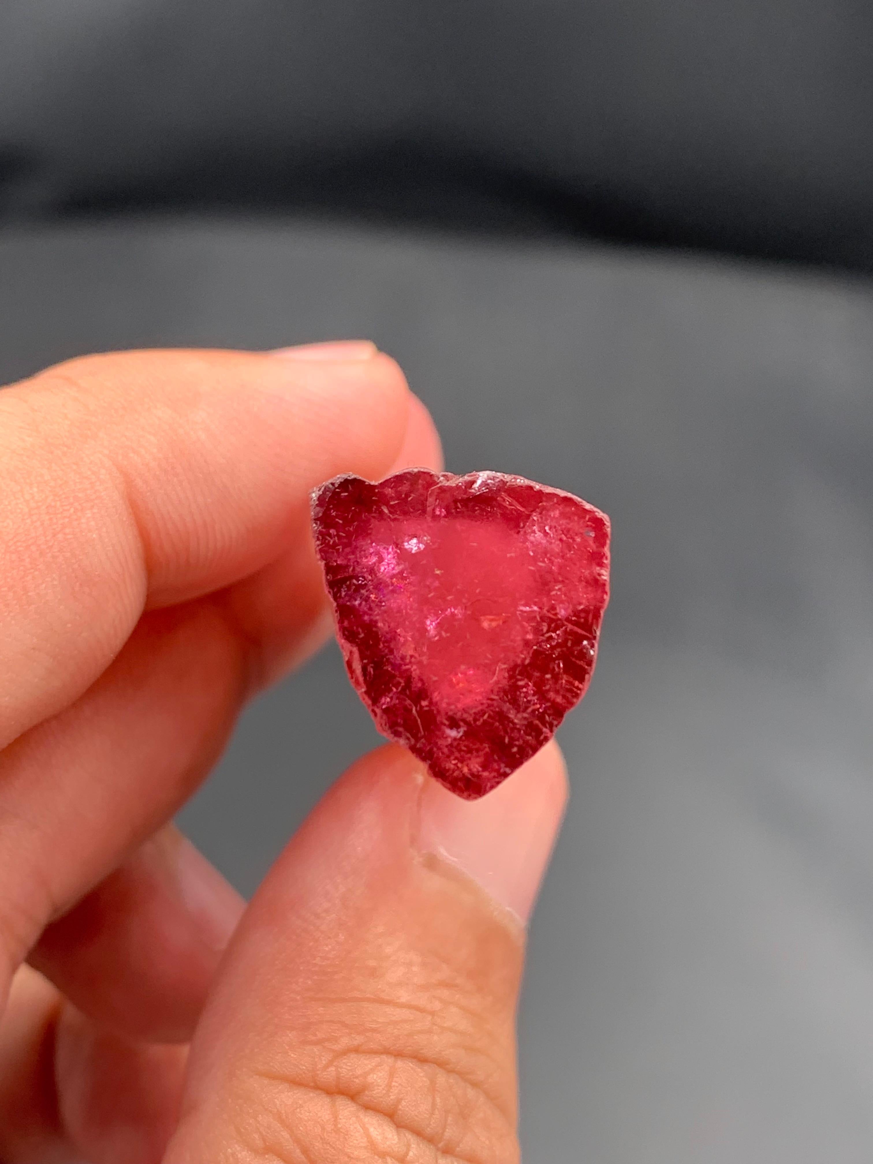 Afghano 17,25 grammi di cristalli di tormalina bi-colore da Pachigram, Afghanistan in vendita