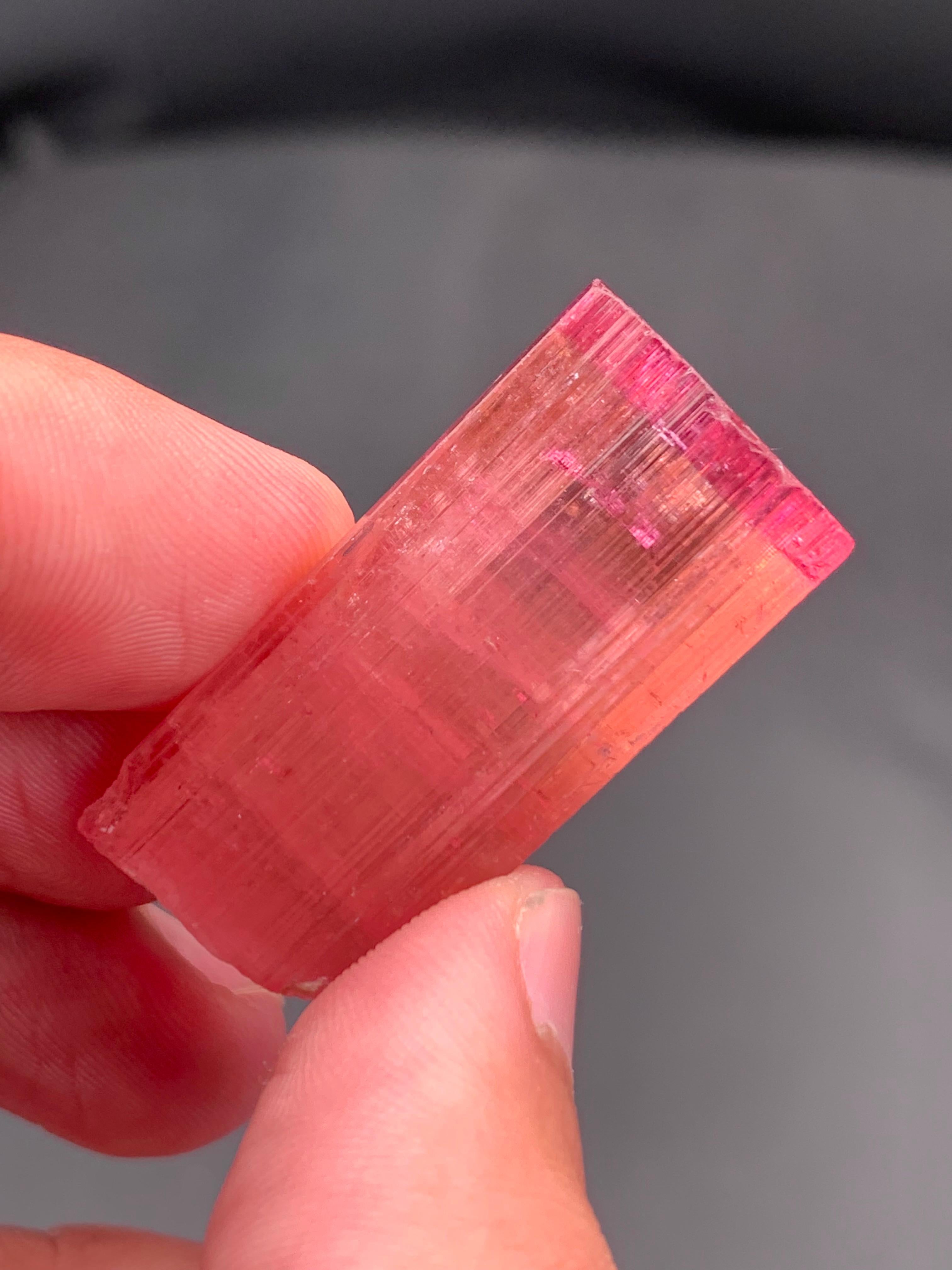17,25 grammi di cristalli di tormalina bi-colore da Pachigram, Afghanistan in vendita 2