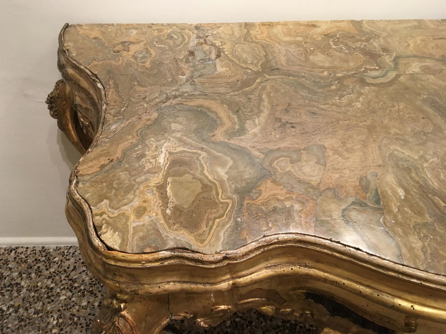 Italian 1725 Venezia Italy Giltwood Engraved Console with Onyx  Marble Top For Sale