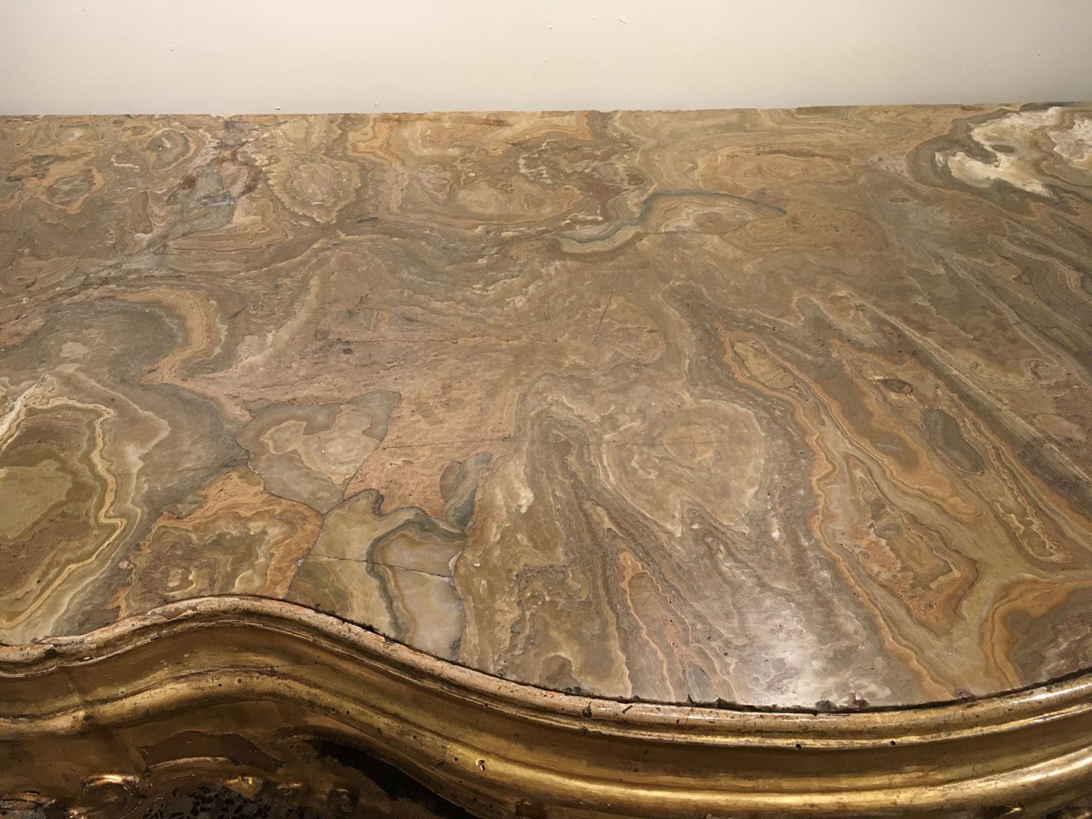 Hand-Crafted 1725 Venezia Italy Giltwood Engraved Console with Onyx  Marble Top For Sale