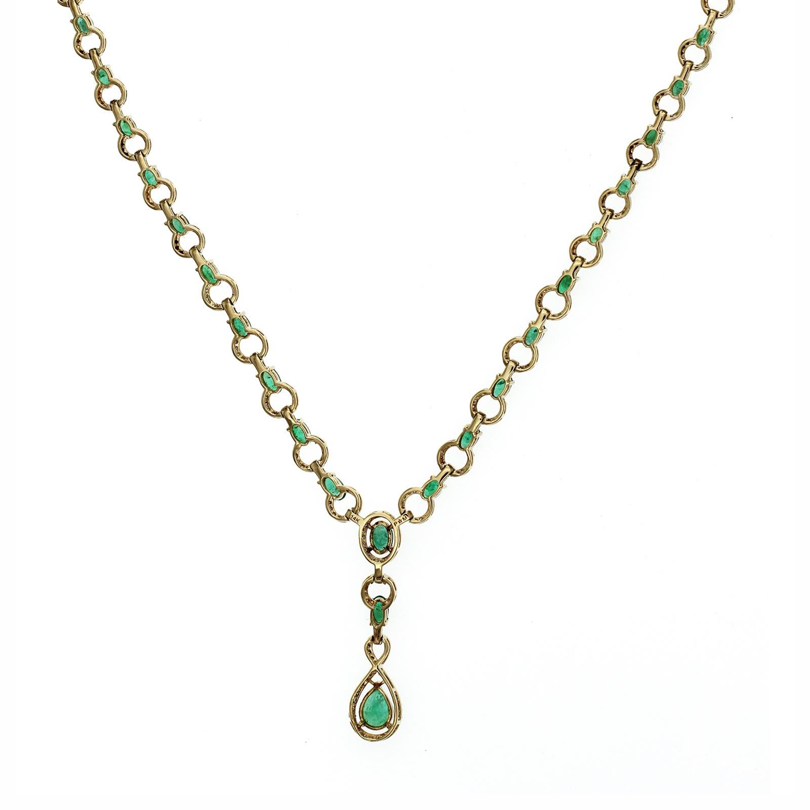 17.25CT Natural Emerald 1CT Diamond 14K Yellow Gold Necklace In Excellent Condition For Sale In Los Angeles, CA