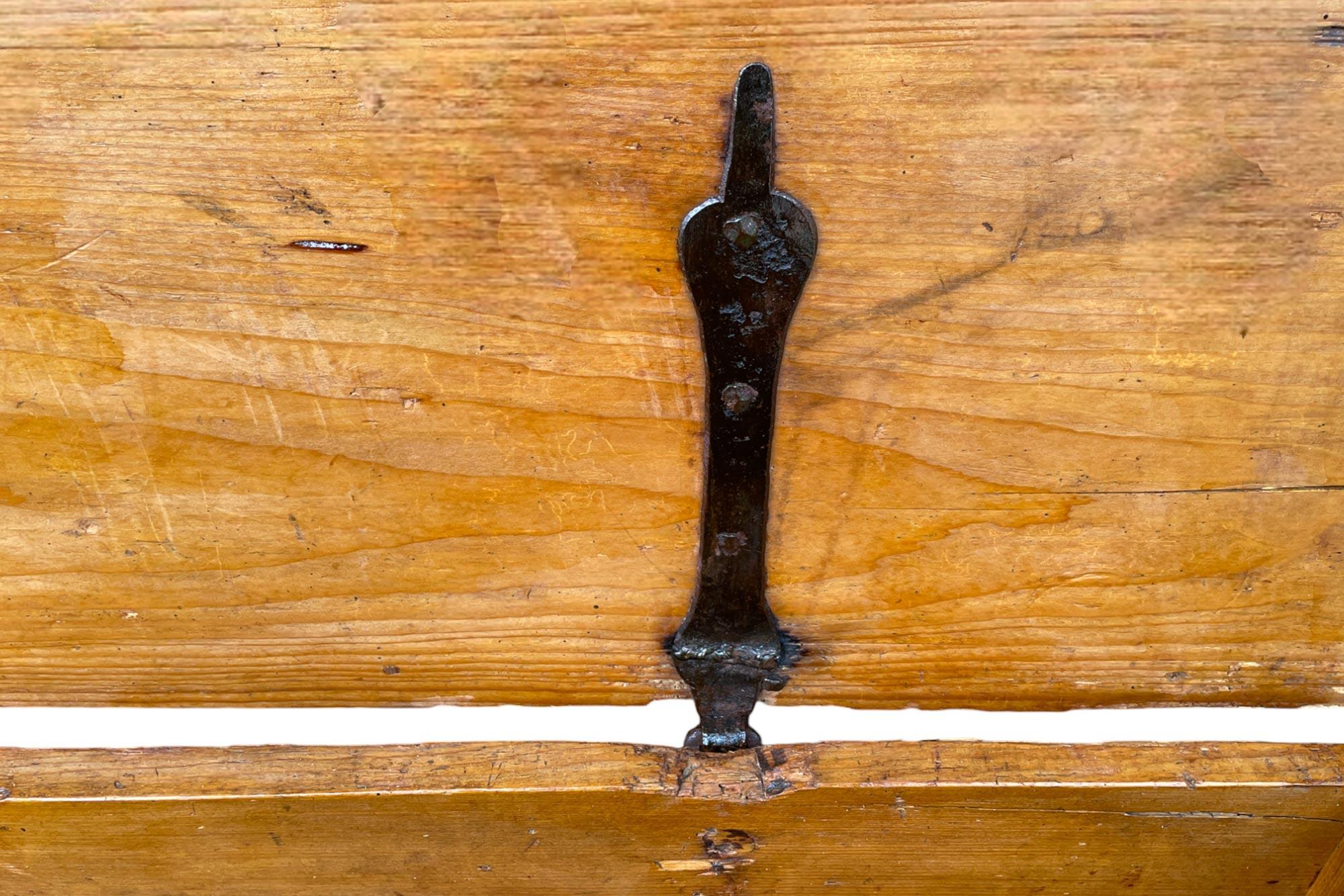 1726 Brown Painted Alpine Chest 2