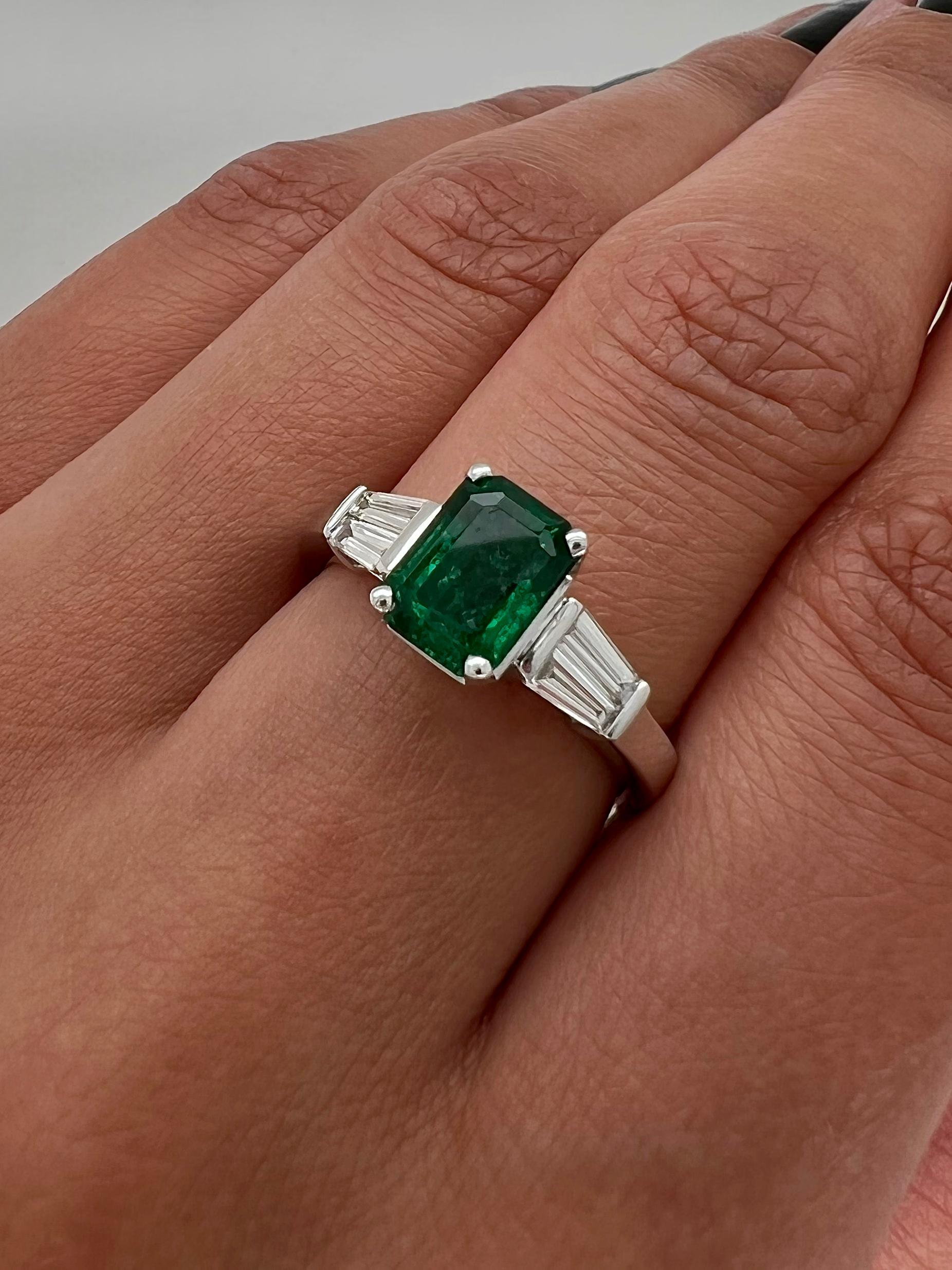 Women's or Men's 2.17 Total Carat Green Emerald and Diamond Ladies Three Stone Ring For Sale