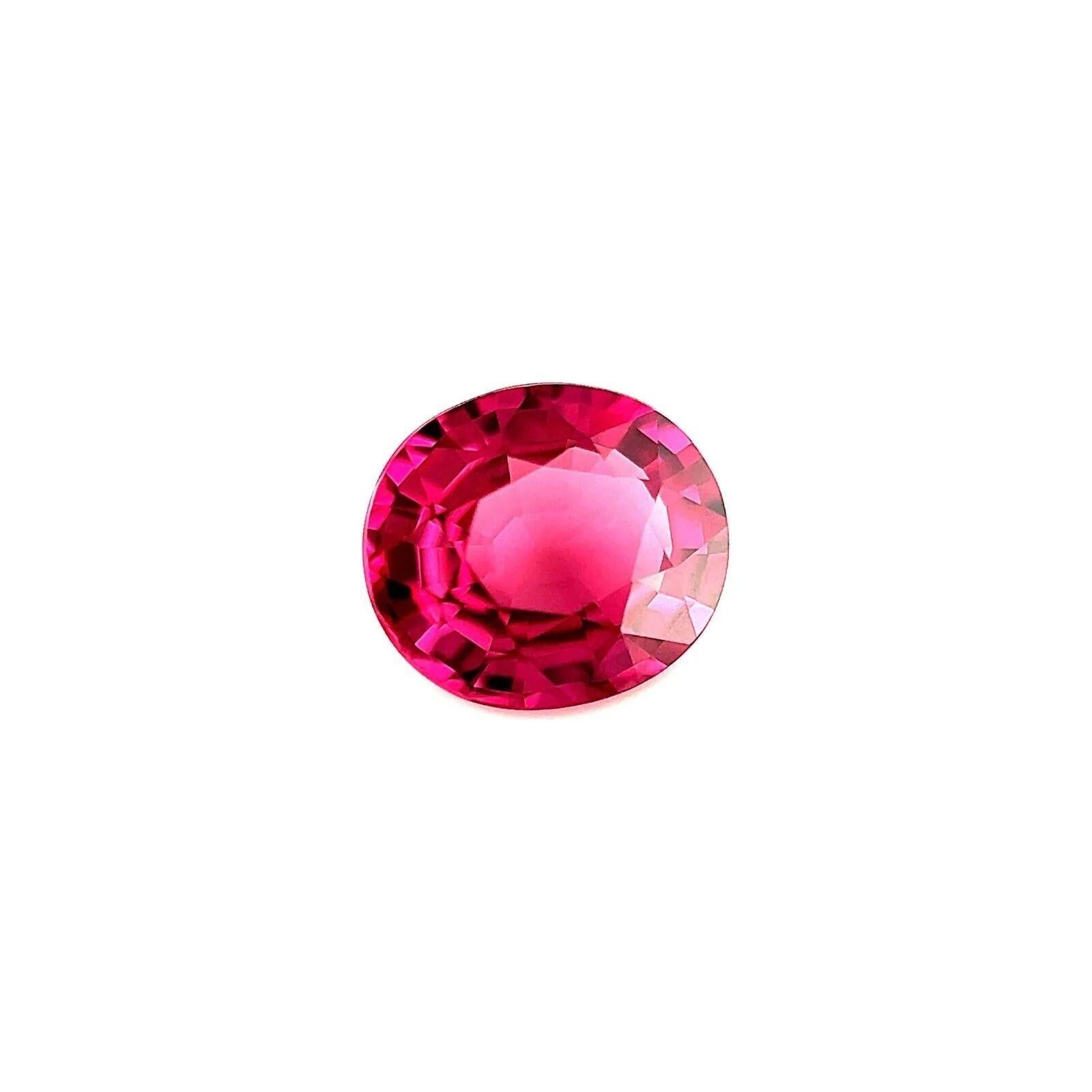 1.72ct Grenat rhodolite naturel rose vif, taille ovale, pierre précieuse non taillée 7.7x6.7mm VVS

Fine pierre précieuse naturelle grenat rhodolite.
1,72 carat avec une belle couleur rose pourpre vif et une excellente clarté, une pierre précieuse