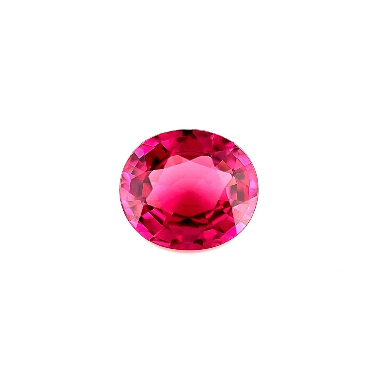 Pierre précieuse non sertie, grenat rhodolite naturel rose vif taille ovale 1,72 carat, VVS