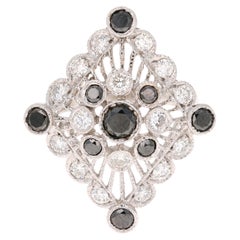 1,73 Karat Schwarzer und weißer Diamant-Cocktailring