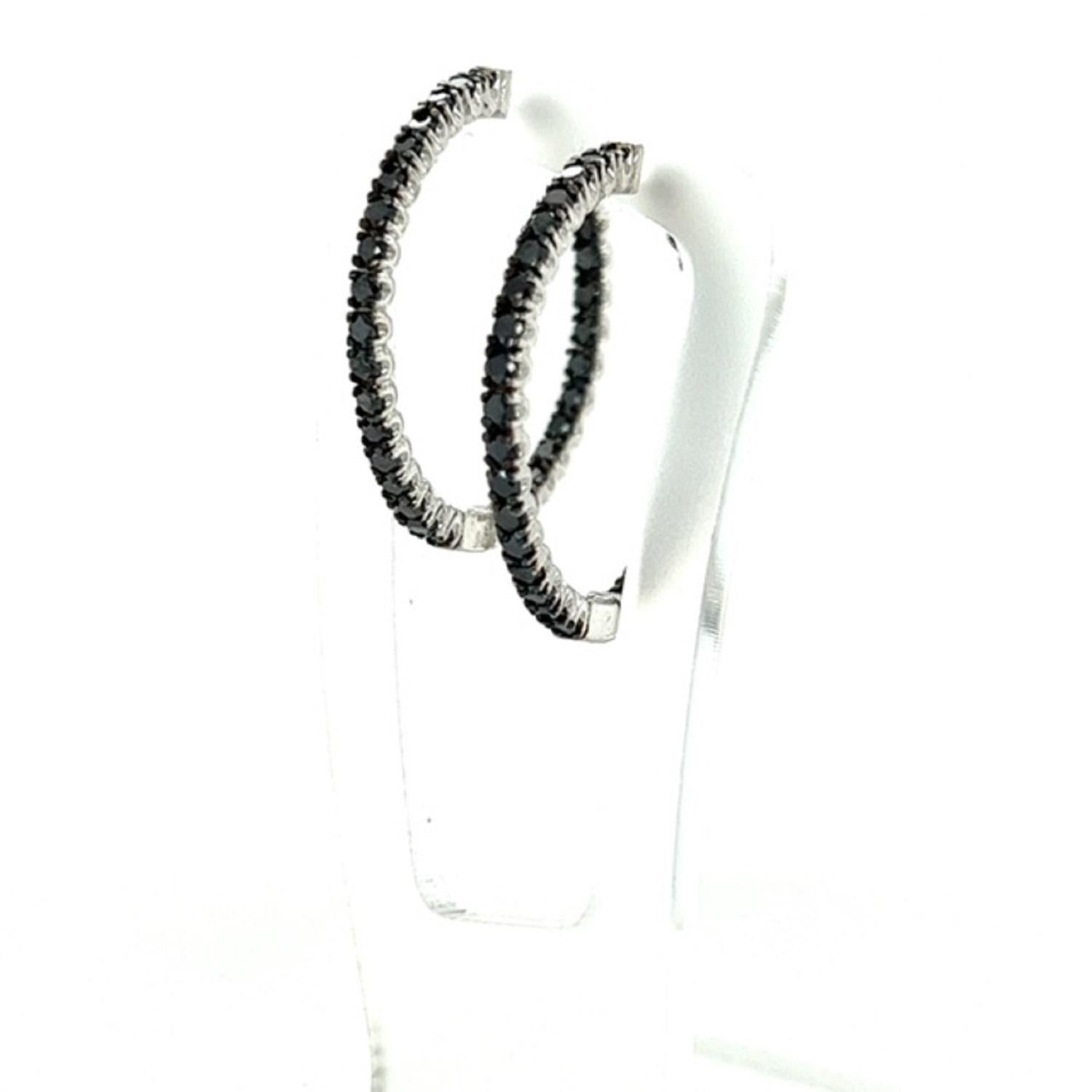 Contemporary 1.73 Carat Black Diamond 14 Karat White Gold Hoop Earrings For Sale