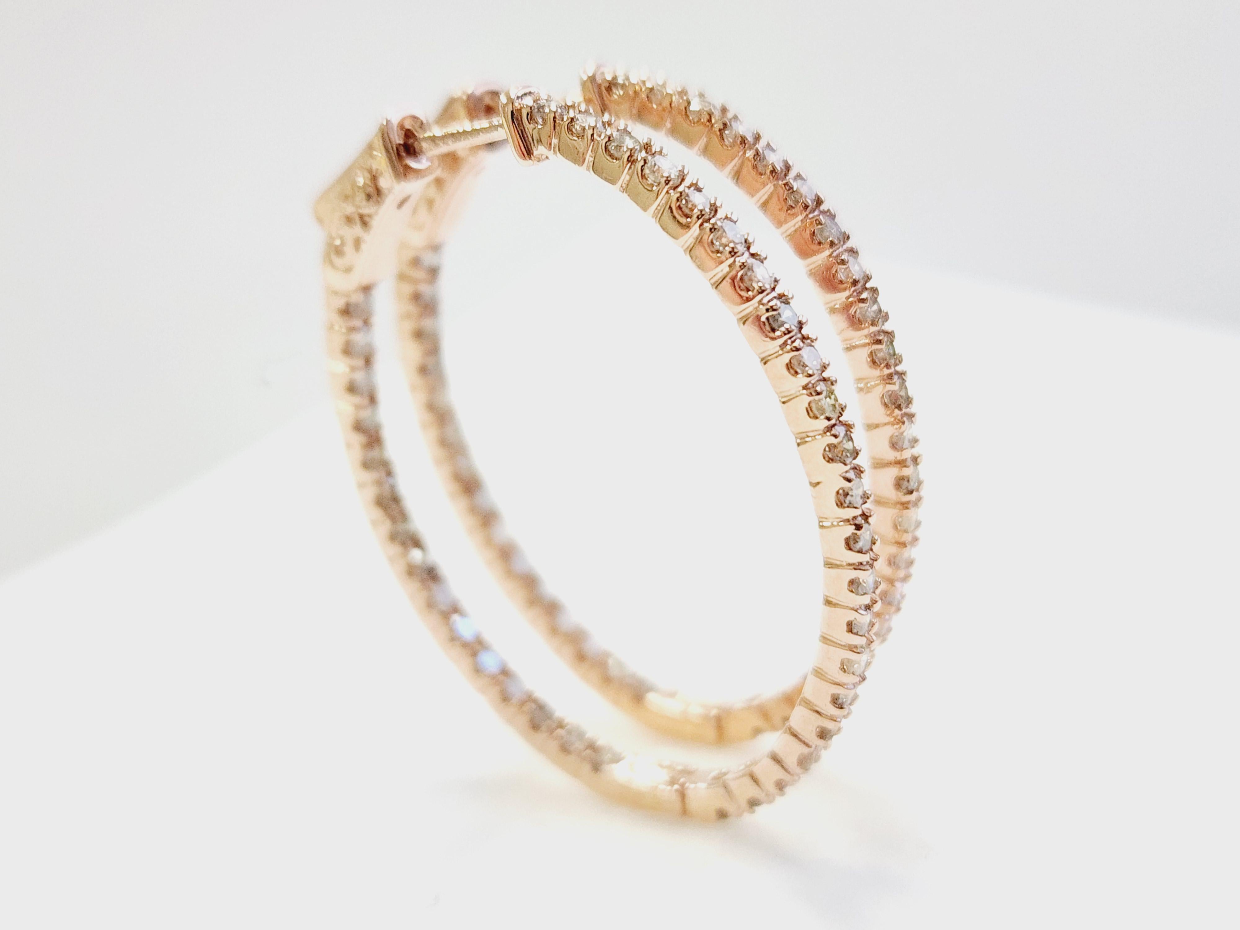Orecchini a cerchio ovali con diamante da 1,73 carati in oro rosa 14 carati in vendita 3