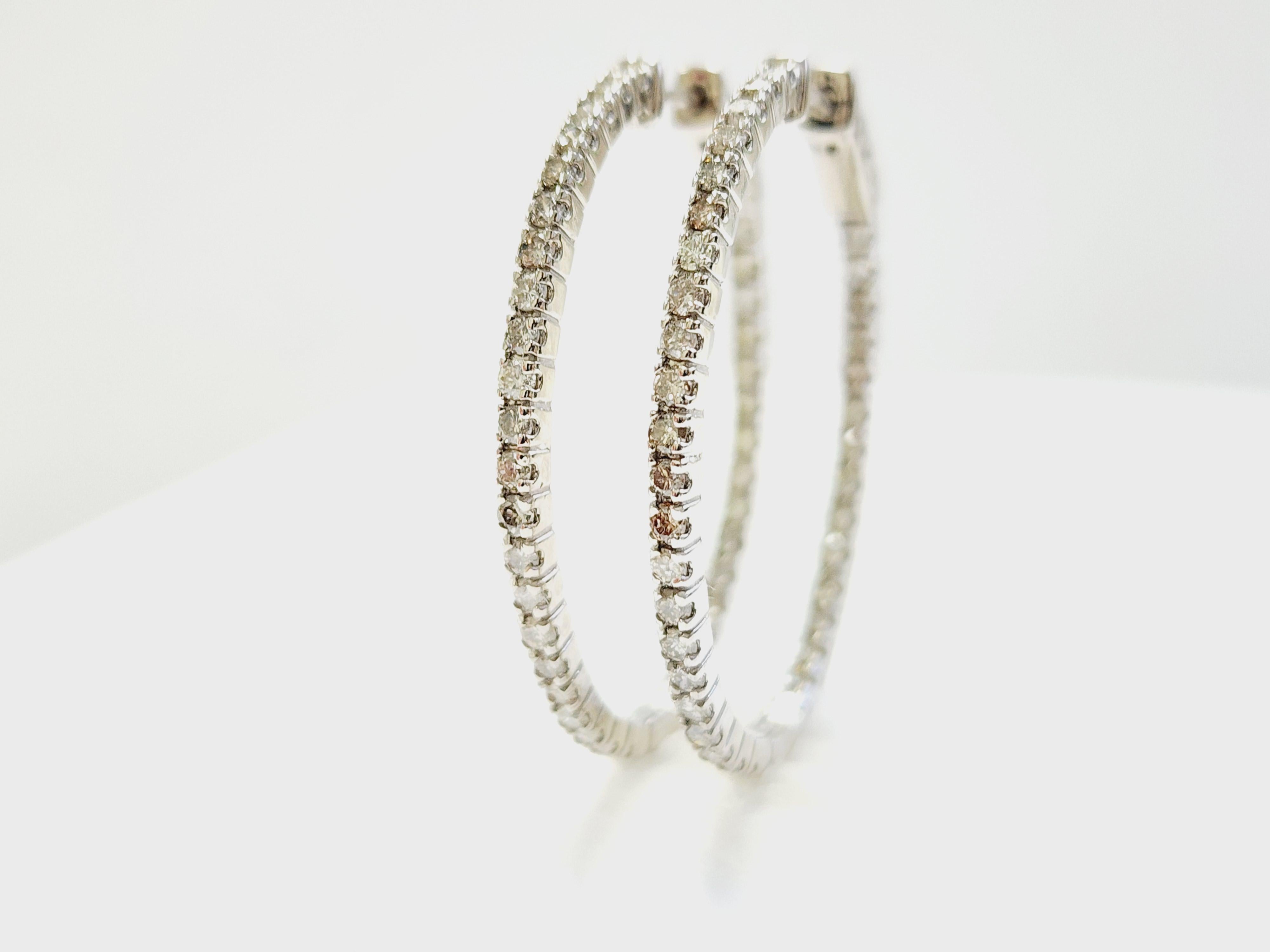 Pendientes Aros Ovalados Diamante 1,73 Quilates Oro Blanco 14 Kilates Corte redondo en venta