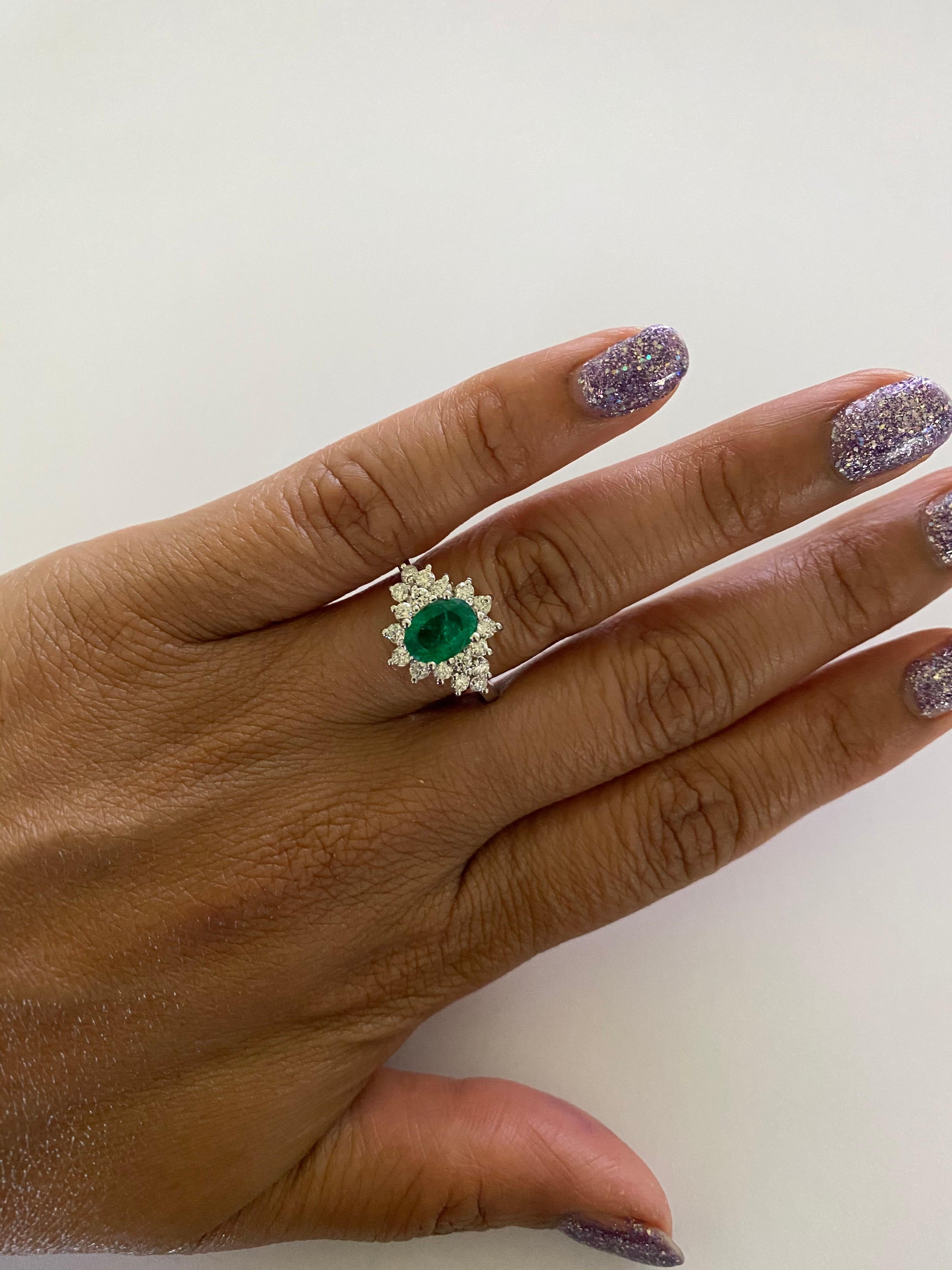 Oval Cut 1.73 Carat Emerald Diamond 18 Karat White Gold Engagement Ring For Sale