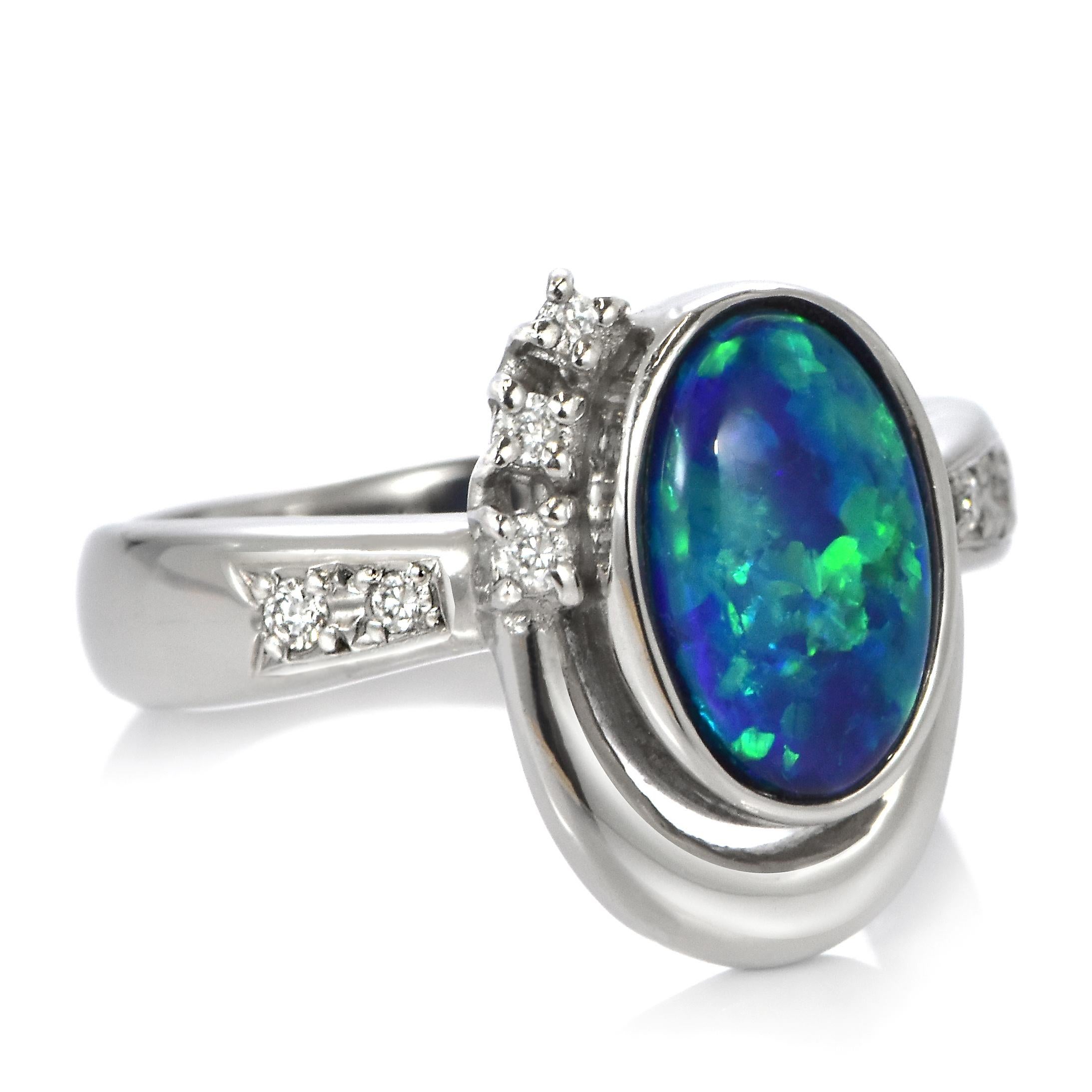 1.73 Carat Natural Australian Lightning Ridge Black Opal Ring Made in Platinum In Excellent Condition For Sale In Tokyo, JP