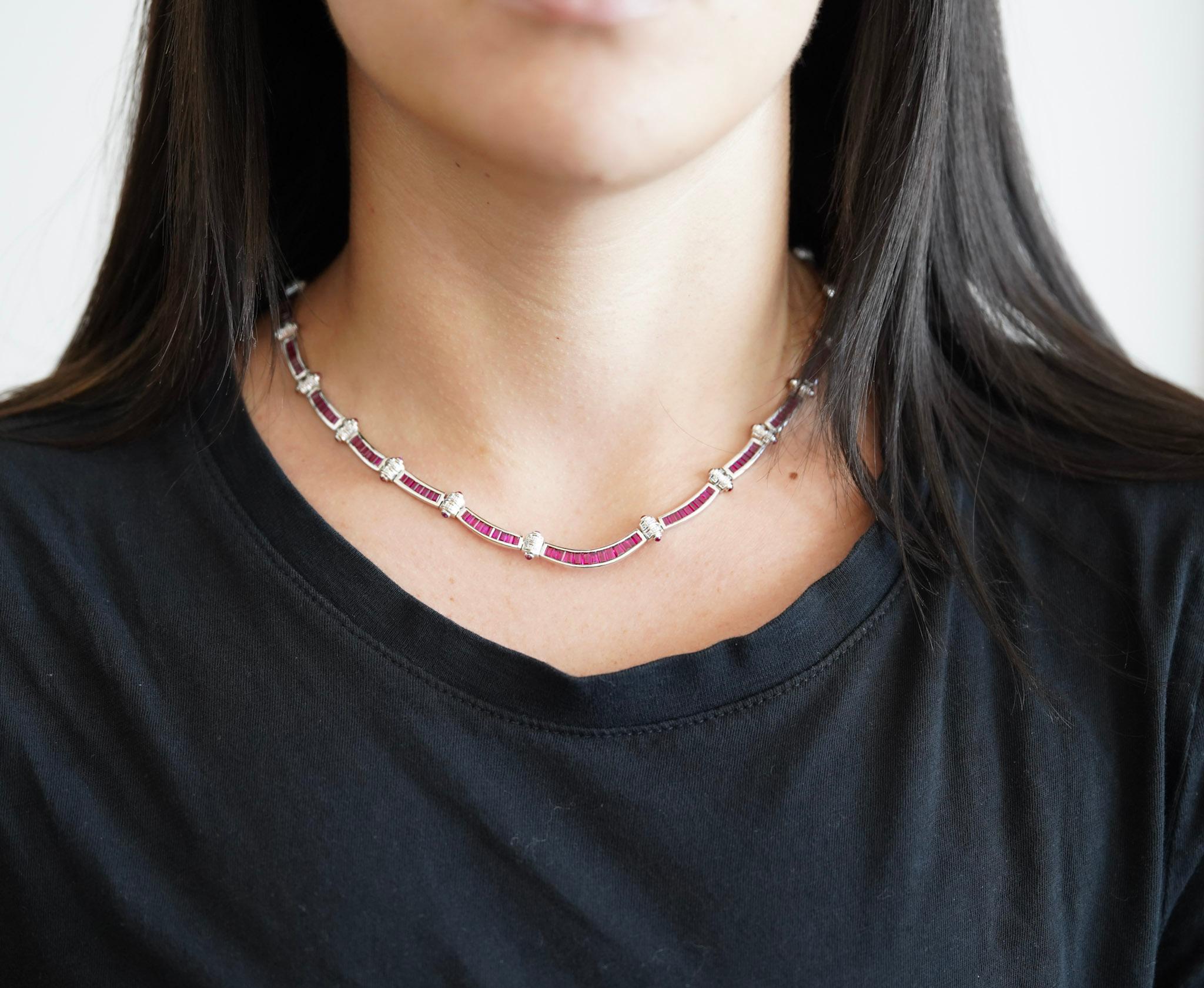 Collana girocollo retrò in oro bianco 18 carati con rubino e diamanti da 17,3 carati in vendita 3