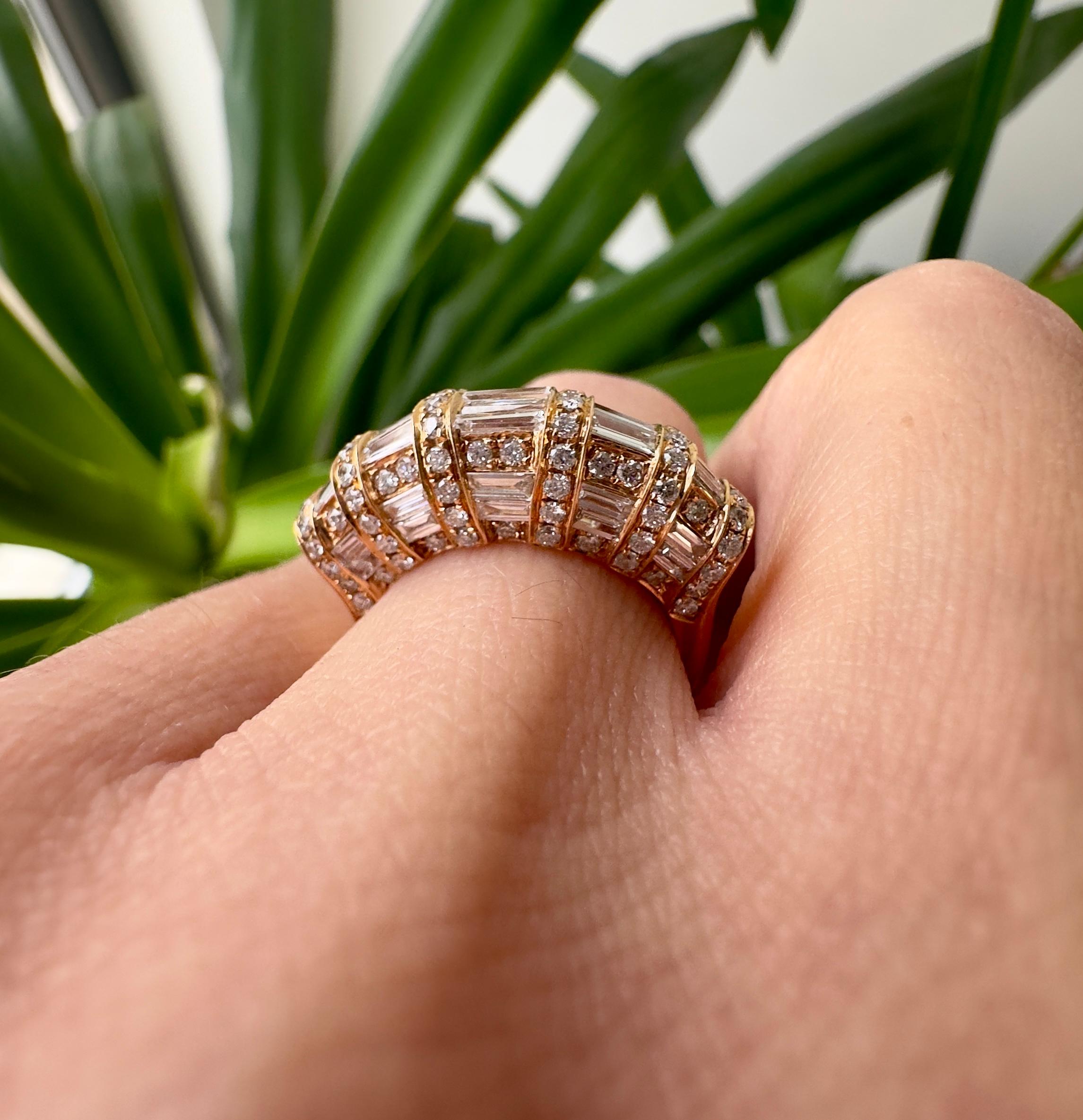 1.73 Carat Total Mixed-Cut Diamond Band in 18k Rose Gold In New Condition For Sale In Houston, TX