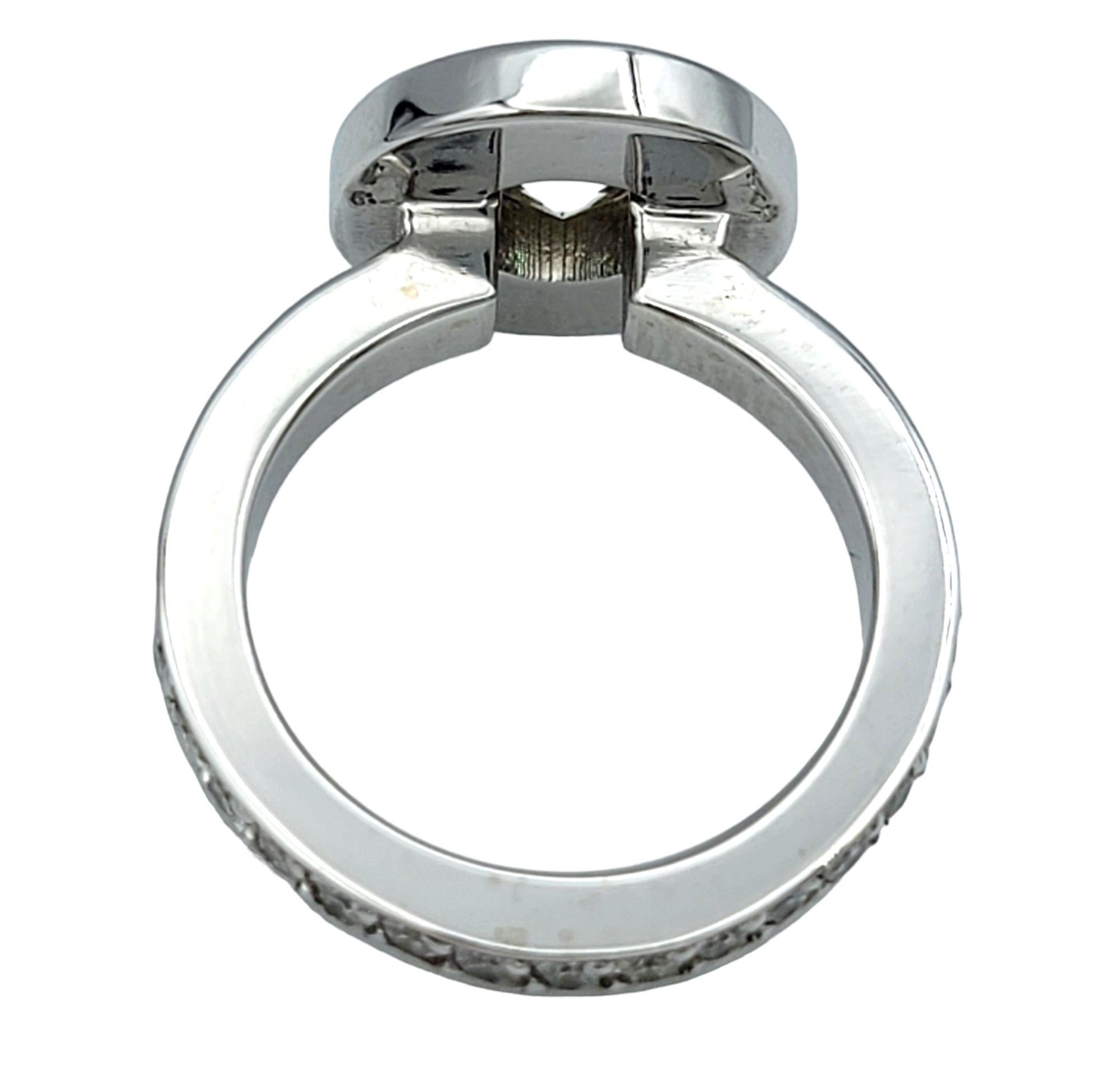 1.73 Carat Total Round Diamond Engagement Ring with Halo in 18 Karat White Gold In Good Condition For Sale In Scottsdale, AZ