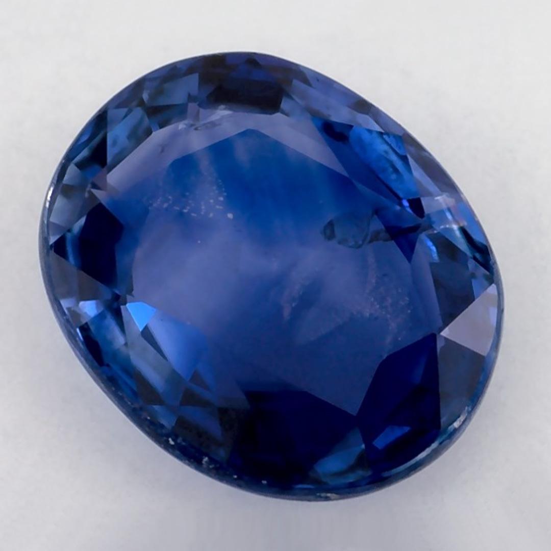 Pierre de naissance très précieuse du mois de septembre, d'un bleu ravissant. On pense qu'ils apportent chance et fortune dans la vie.

Explorez la vibrante collection d'émeraudes, de rubis et de saphirs de notre magasin, disponibles sous forme de