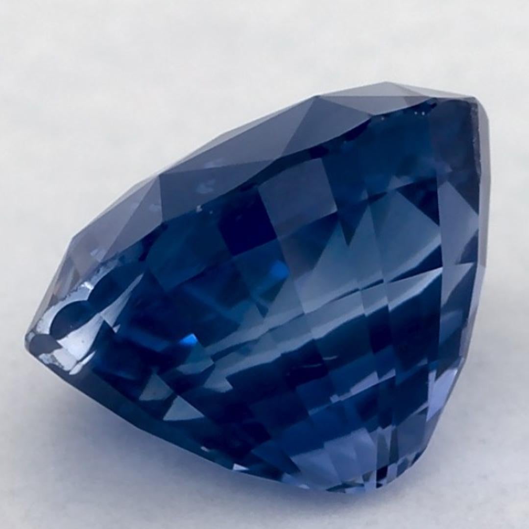1.73 Ct Blue Sapphire Oval Loose Gemstone (pierre précieuse en vrac) en vente 3