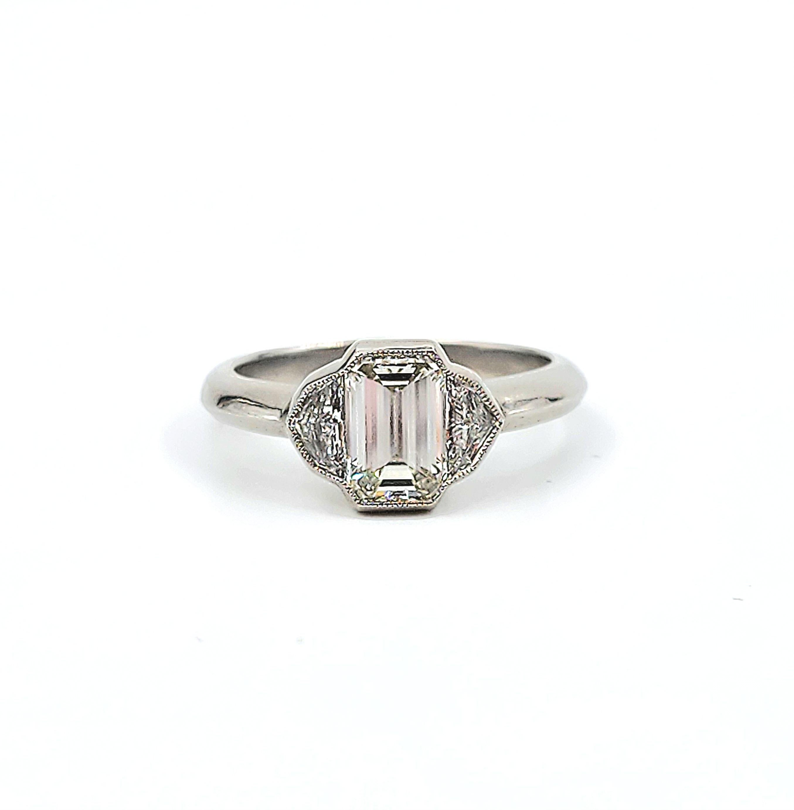 Elegant GIA-Certified 1.73 Carat Emerald-Cut Diamond Ring For Sale 4